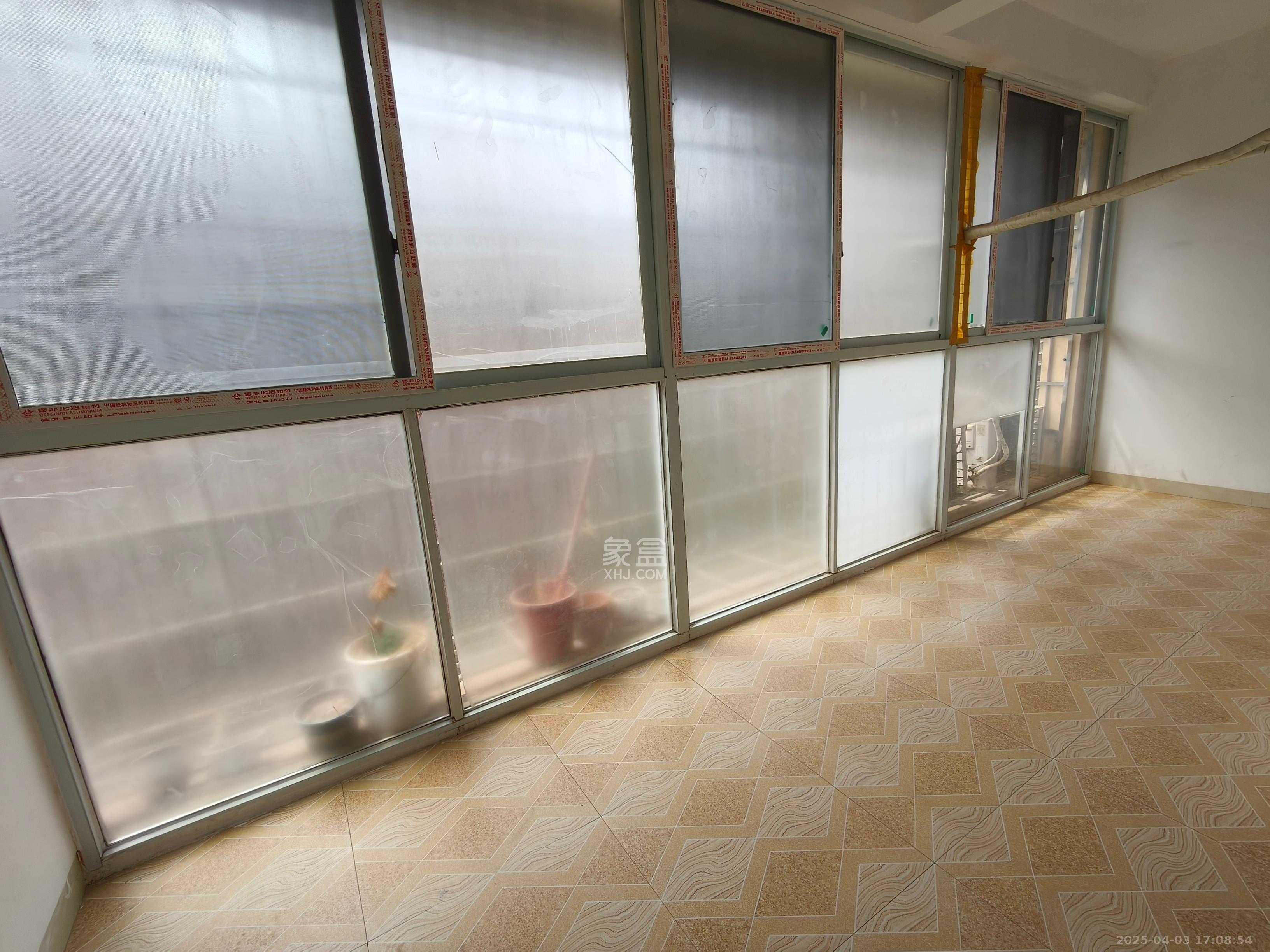 景荣华苑  4室2厅2卫    2600.0元/月室内图