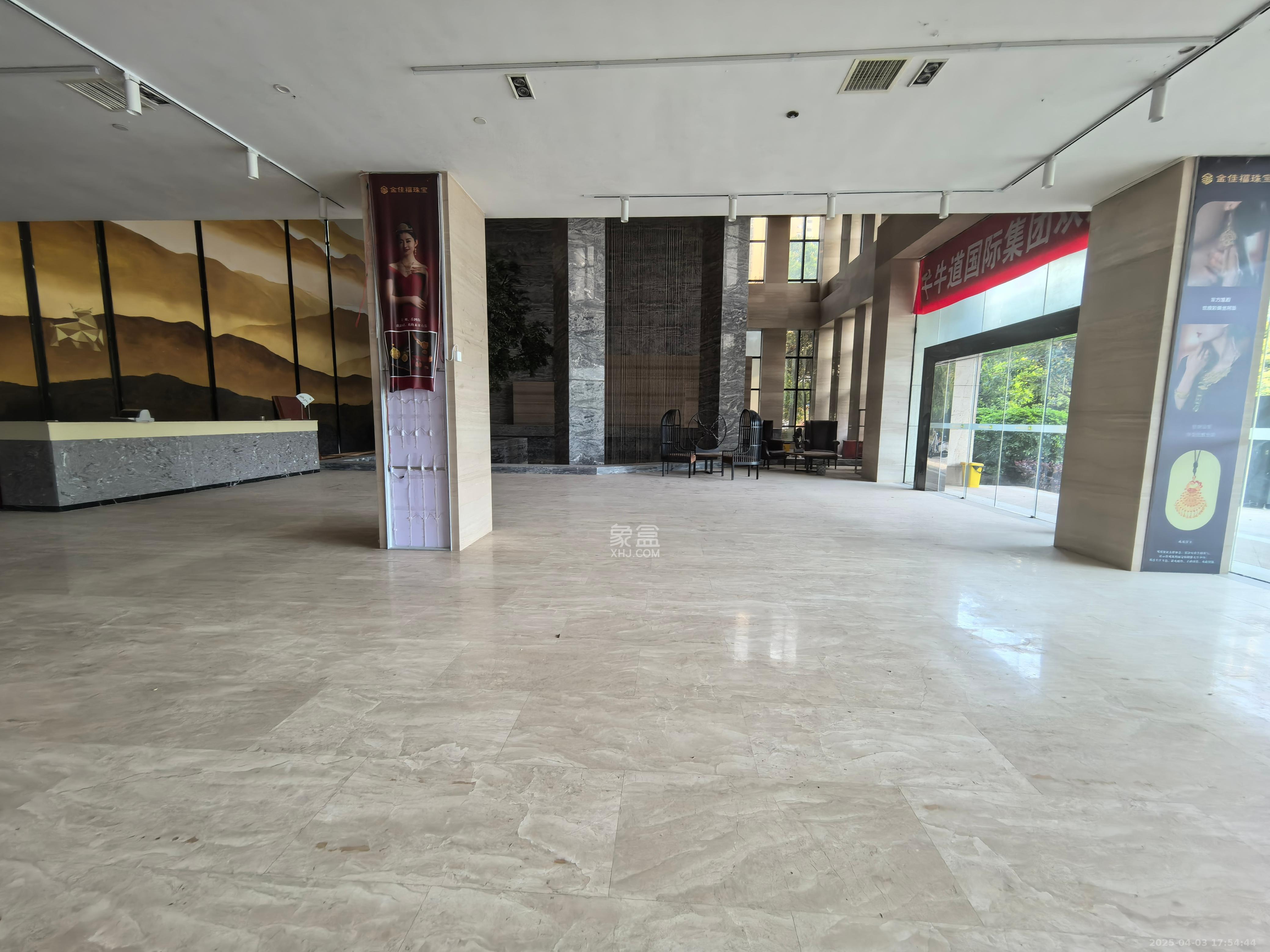 长沙总部基地   1818.03㎡     55000.00元/月室内图