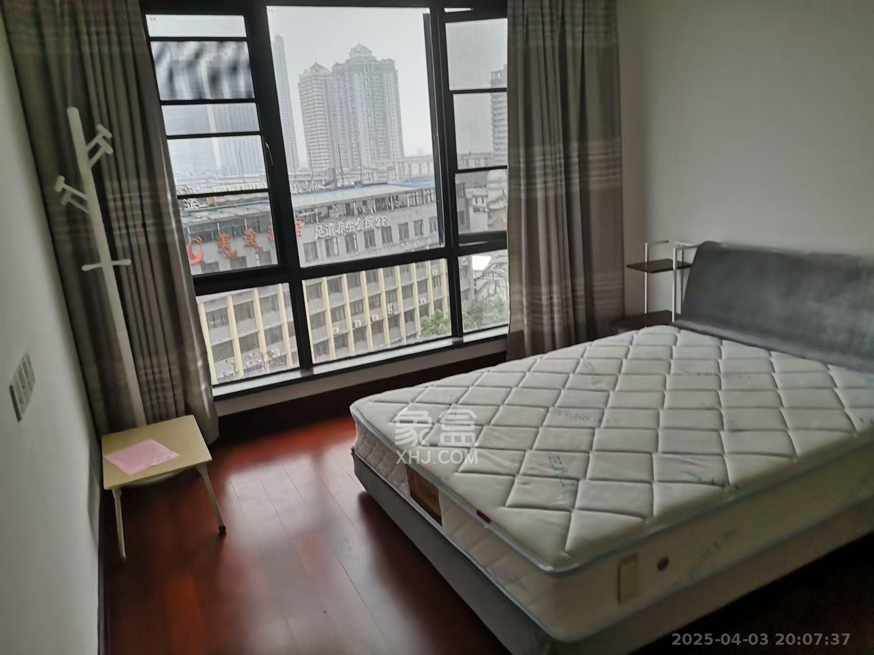 复地崑玉国际一期 2室2厅1卫 4800.0元/月 复地崑玉国际一期 2室2厅1卫 4800.0元/月室内图