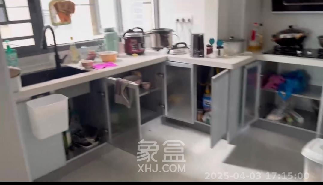 和悦城(蟠龙景苑)  3室2厅2卫   2200.00元/月室内图