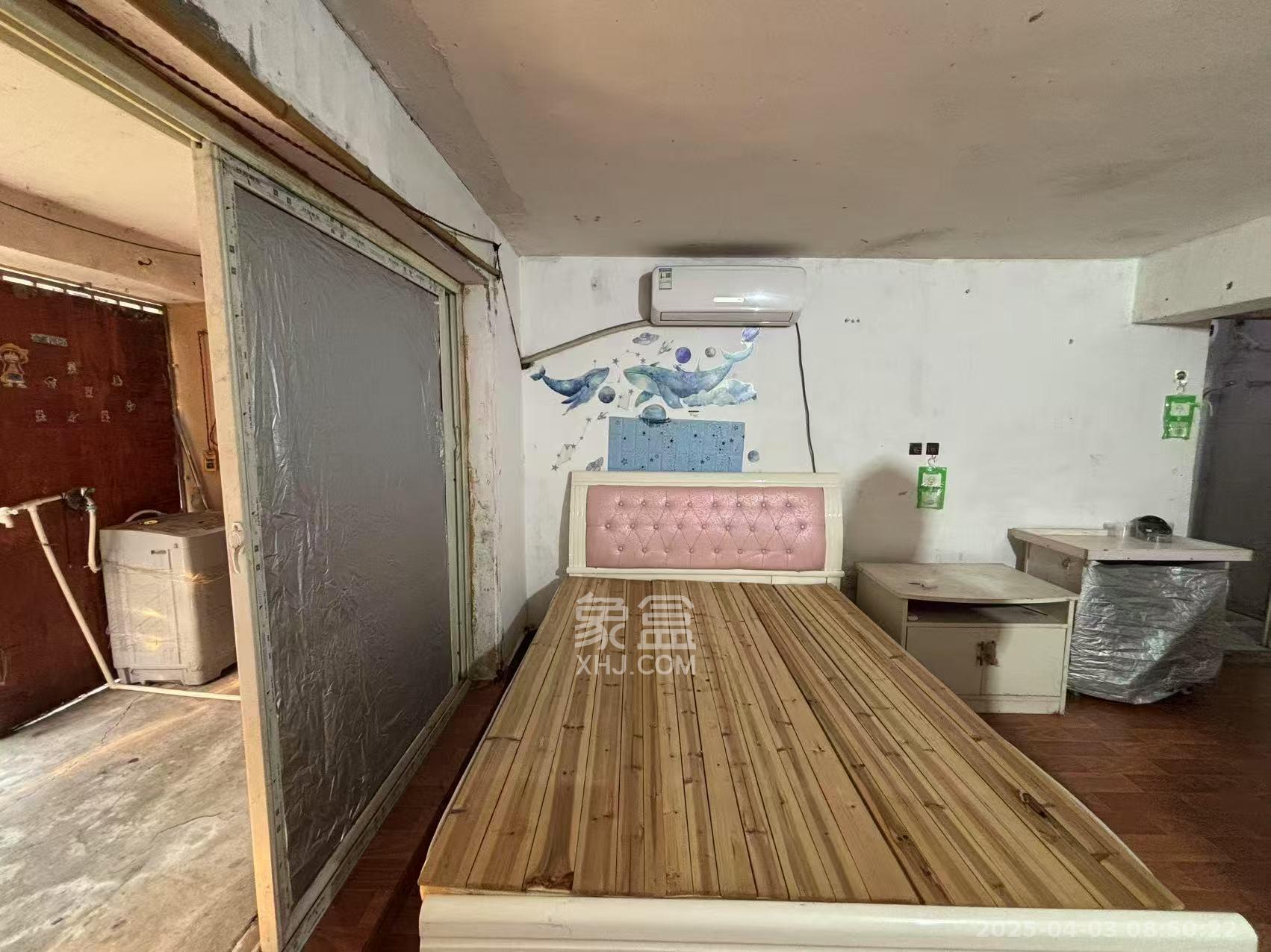 鄱阳小区 1室1厅1卫 700.0元/月 鄱阳小区 1室1厅1卫 700.0元/月室内图