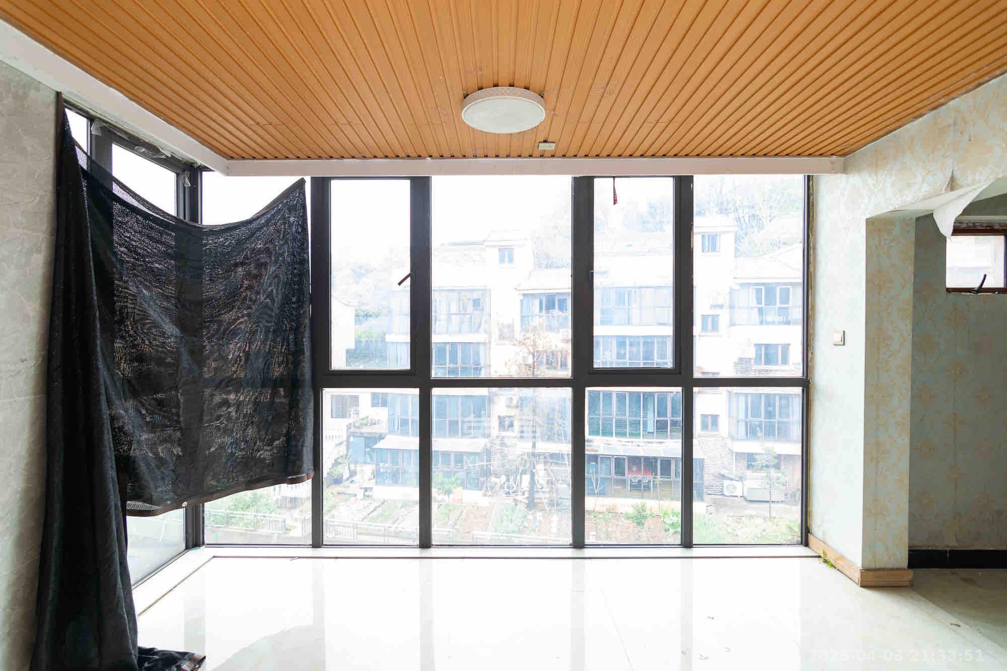 悦禧国际山庄 5室0厅3卫 4000.0元/月 悦禧国际山庄 5室0厅3卫 4000.0元/月室内图