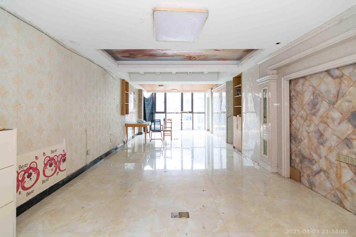 悦禧国际山庄 5室0厅3卫 4000.0元/月 悦禧国际山庄 5室0厅3卫 4000.0元/月室内图