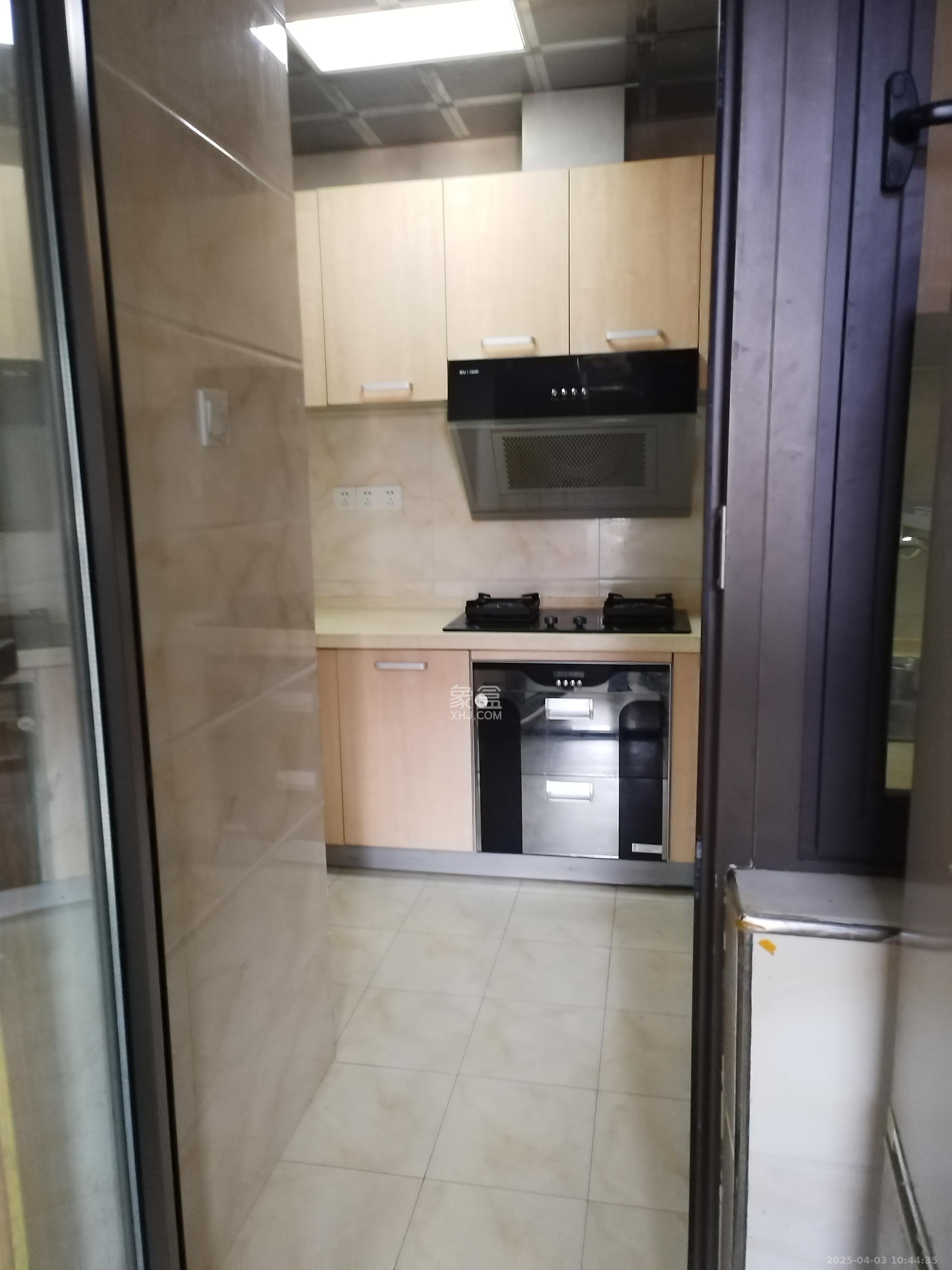 金茂梅溪湖 2室2厅1卫 2800.0元/月 金茂梅溪湖 2室2厅1卫 2800.0元/月室内图