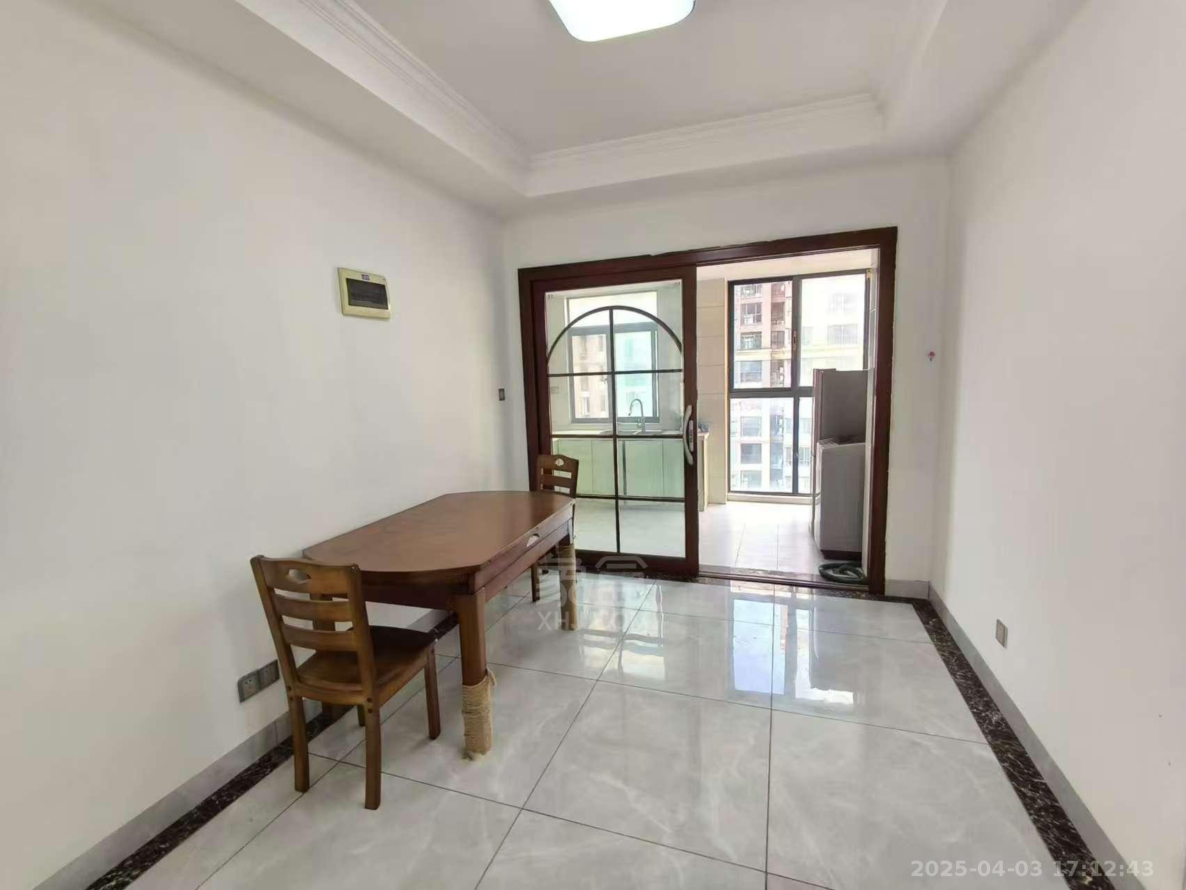 湘银星城 3室2厅2卫 1800.0元/月 湘银星城 3室2厅2卫 1800.0元/月室内图