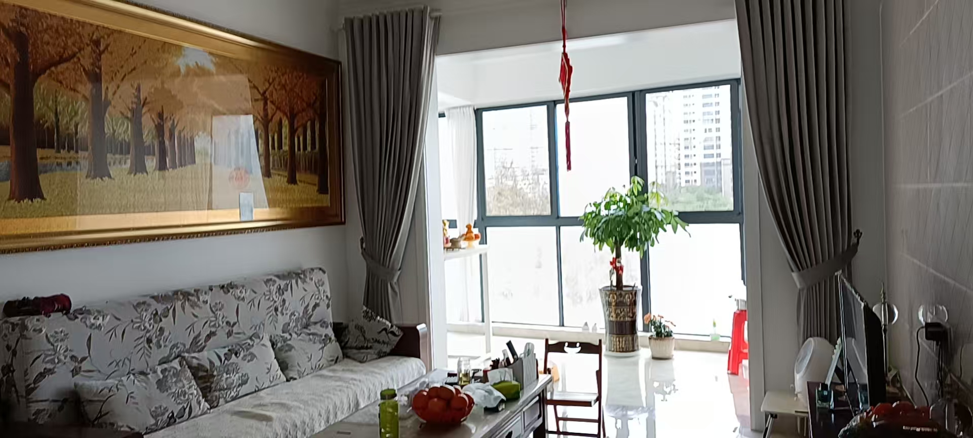 后海温泉小镇  2室1厅1卫    90.0万 后海温泉小镇  2室1厅1卫    90.0万客厅