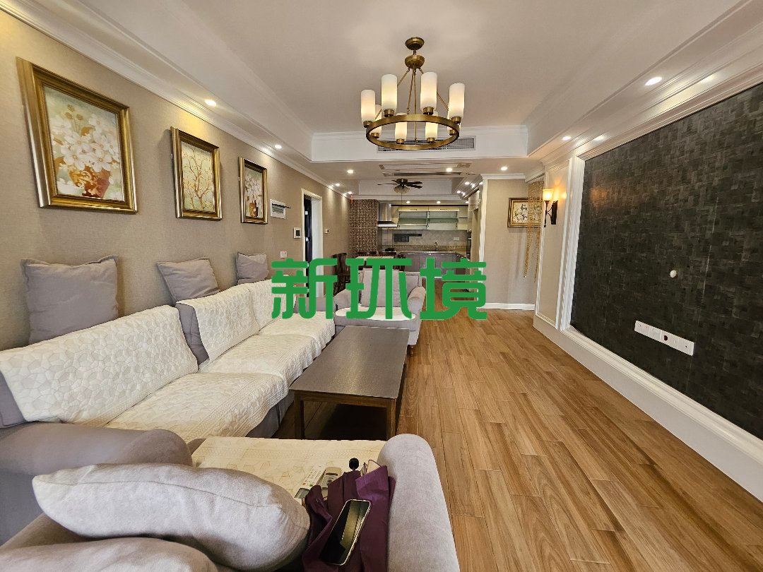 东岳新外滩  3室2厅2卫   81.80万
