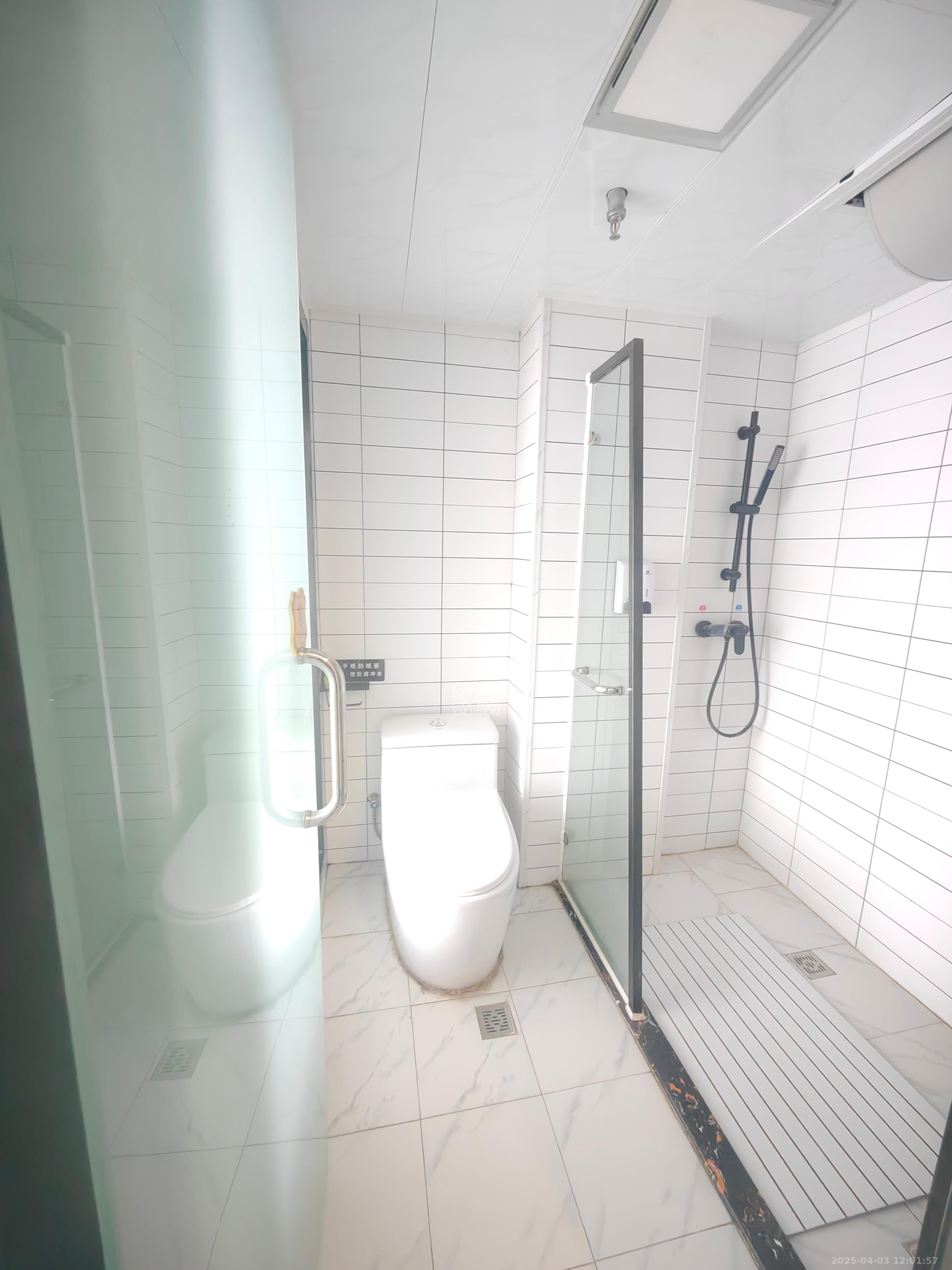 好莱城(弘德西街) 1室1厅1卫 1200.0元/月 好莱城(弘德西街) 1室1厅1卫 1200.0元/月室内图