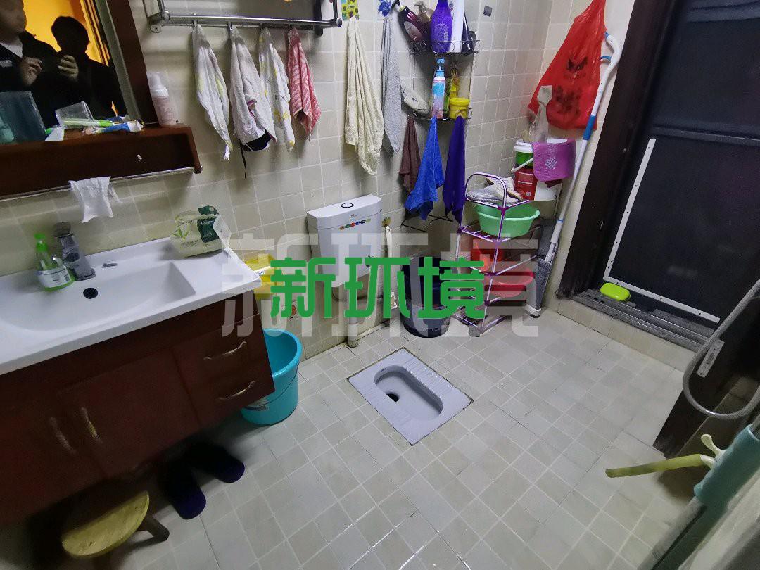 山水印象  2室2厅1卫   46.80万客厅
