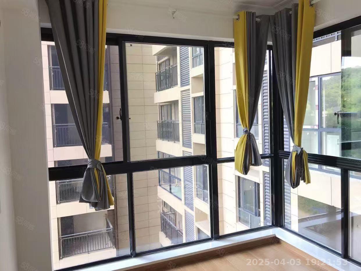 时代新城(翰林府) 2室1厅1卫 1700.0元/月 时代新城(翰林府) 2室1厅1卫 1700.0元/月室内图