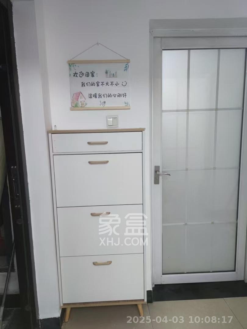 和太坪小区  3室2厅1卫   2000.00元/月室内图