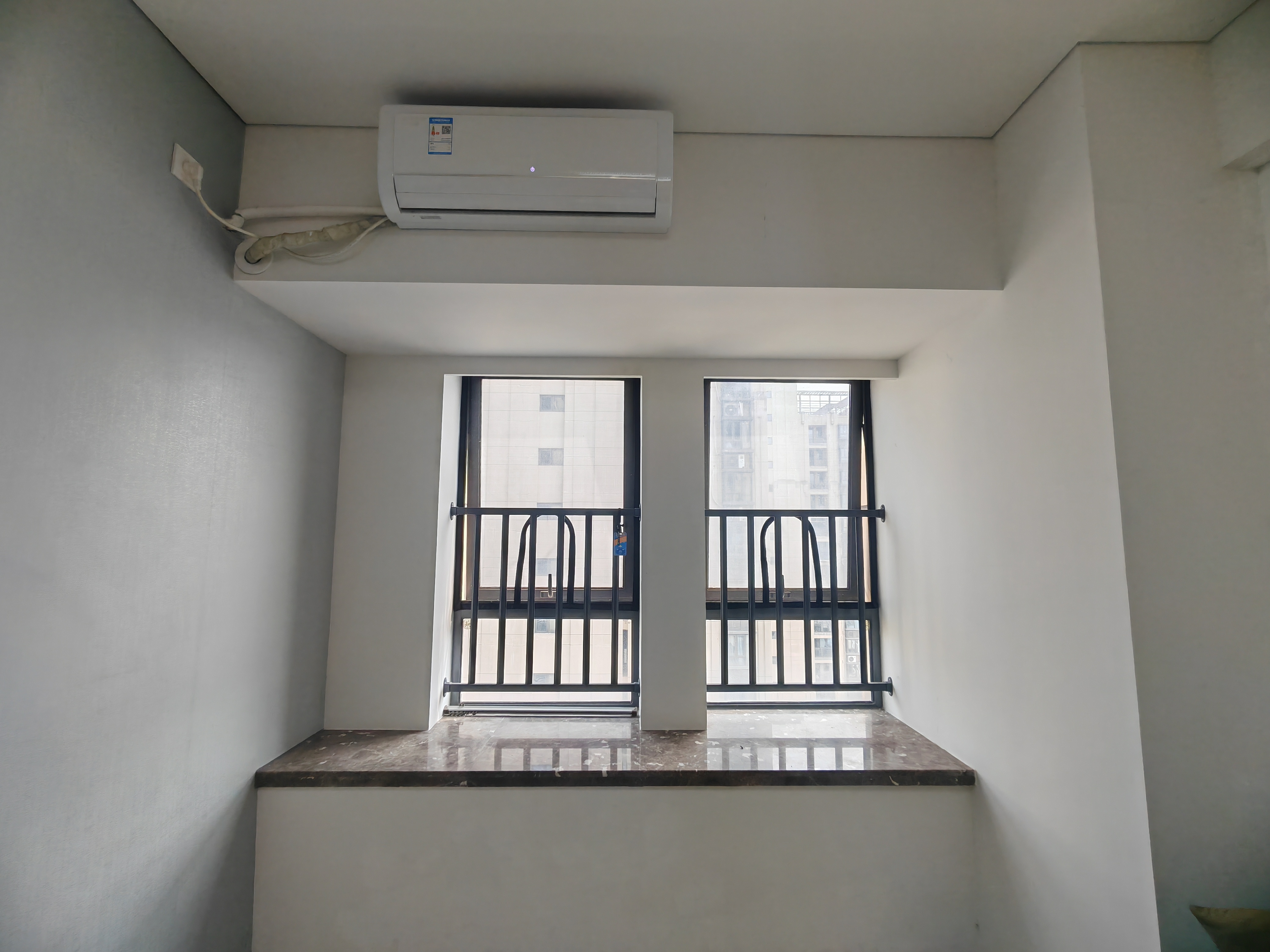 海航豪庭南苑 1室1厅1卫 120.0万 海航豪庭南苑 1室1厅1卫 120.0万客厅