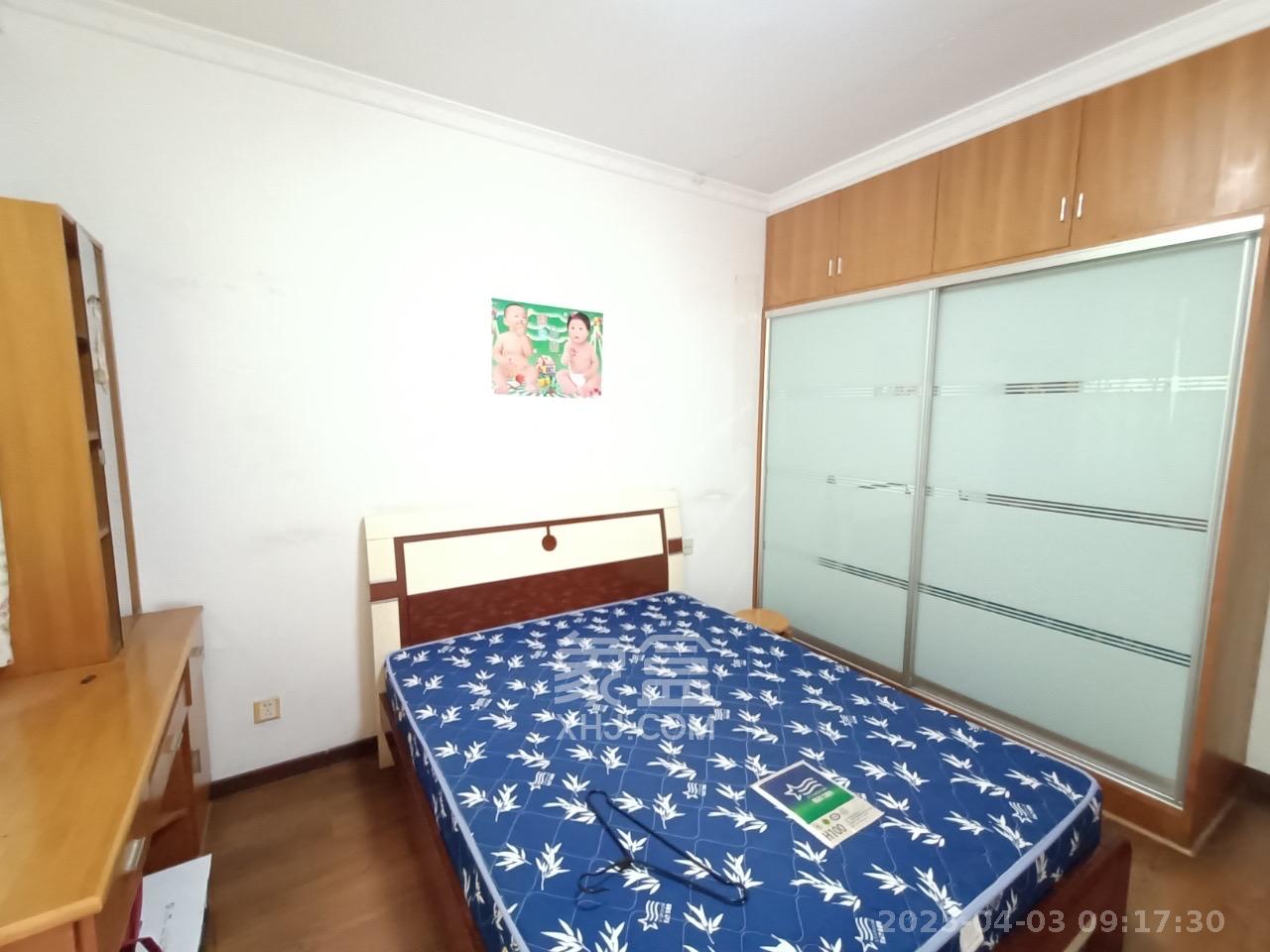 中南汽车世界  2室2厅1卫   1200.00元/月室内图