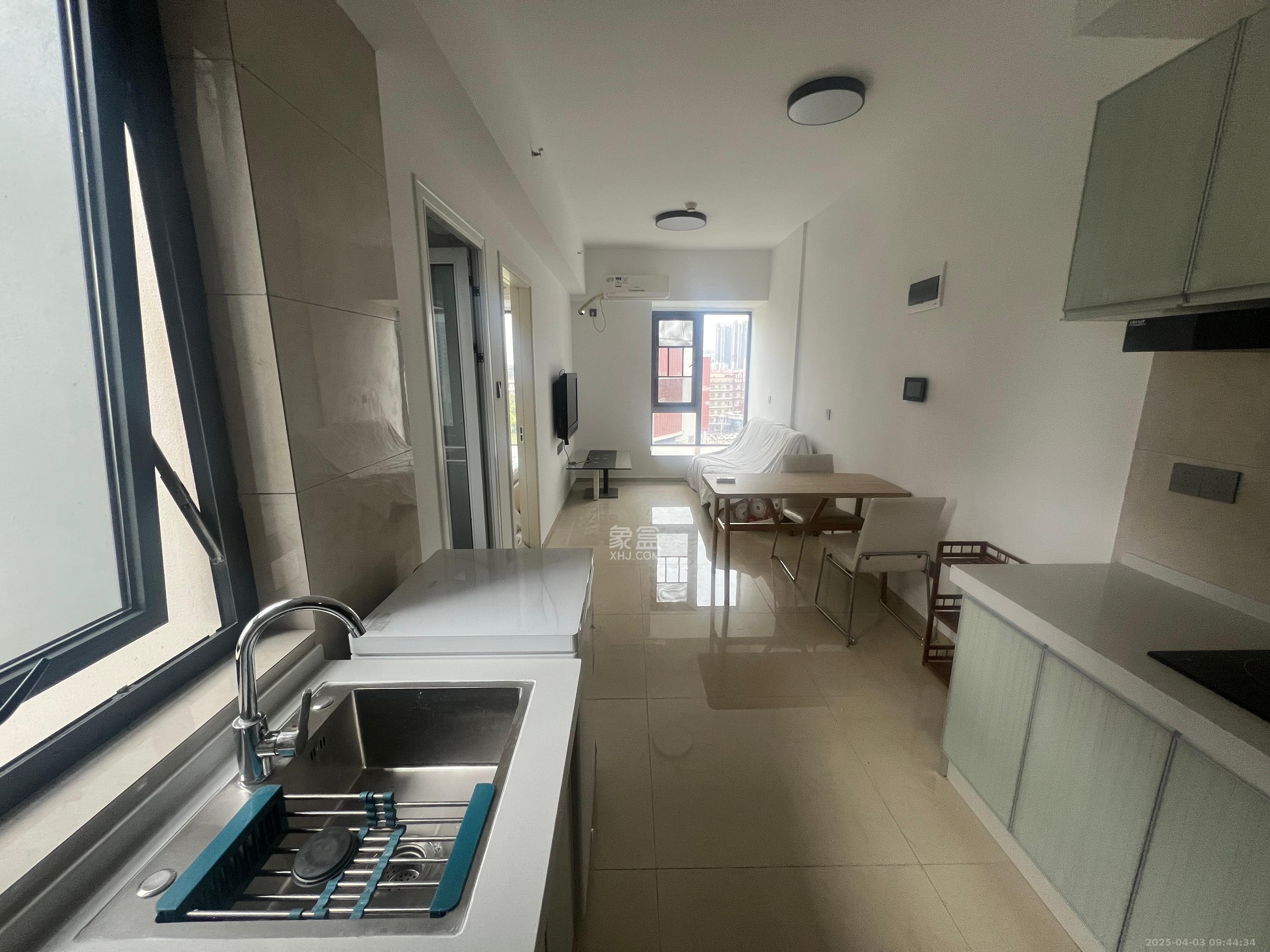 复地星光天地 1室0厅0卫 2000.0元/月 复地星光天地 1室0厅0卫 2000.0元/月室内图