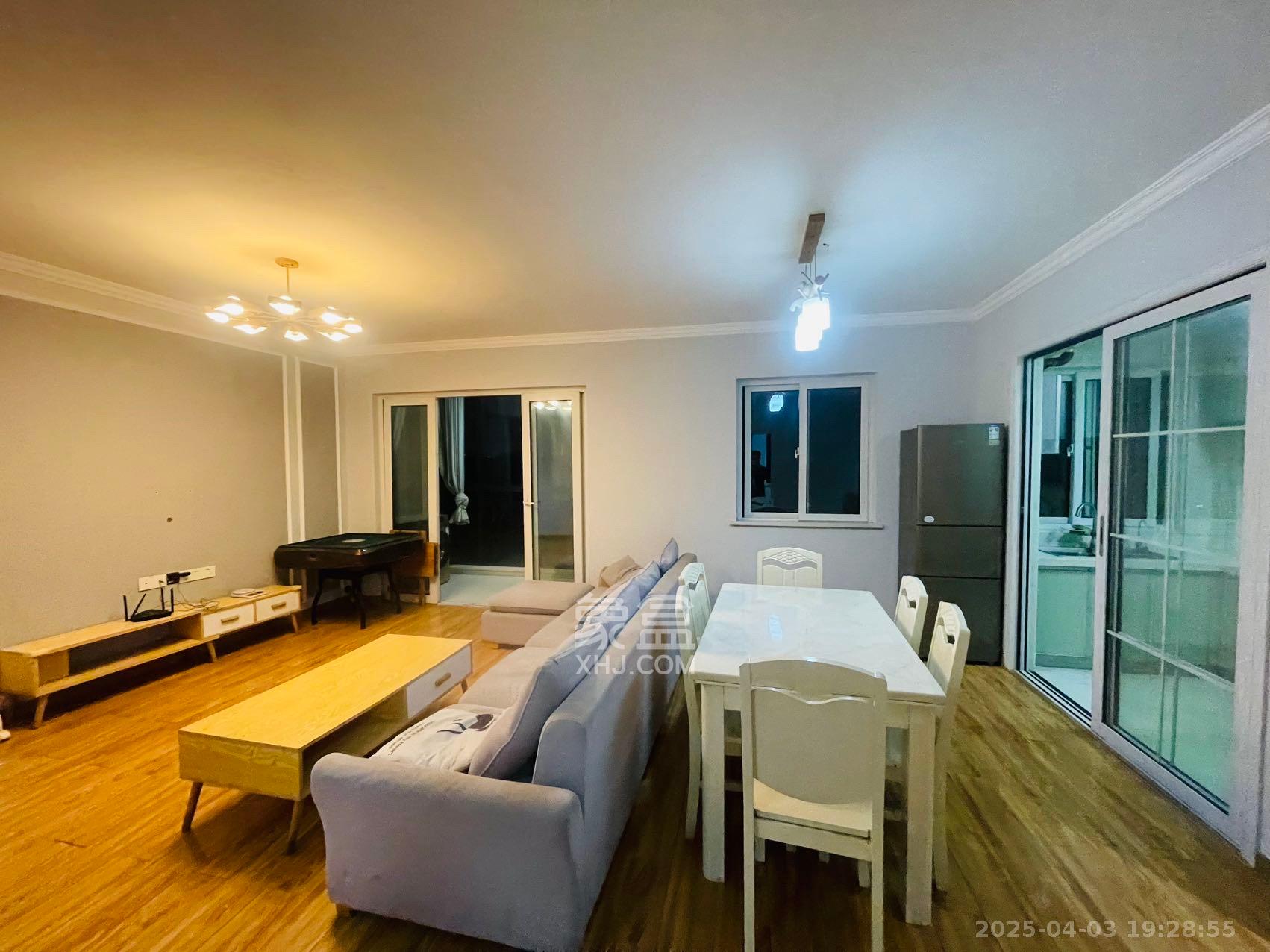 金科世界城 3室2厅2卫 2400.0元/月 金科世界城 3室2厅2卫 2400.0元/月室内图