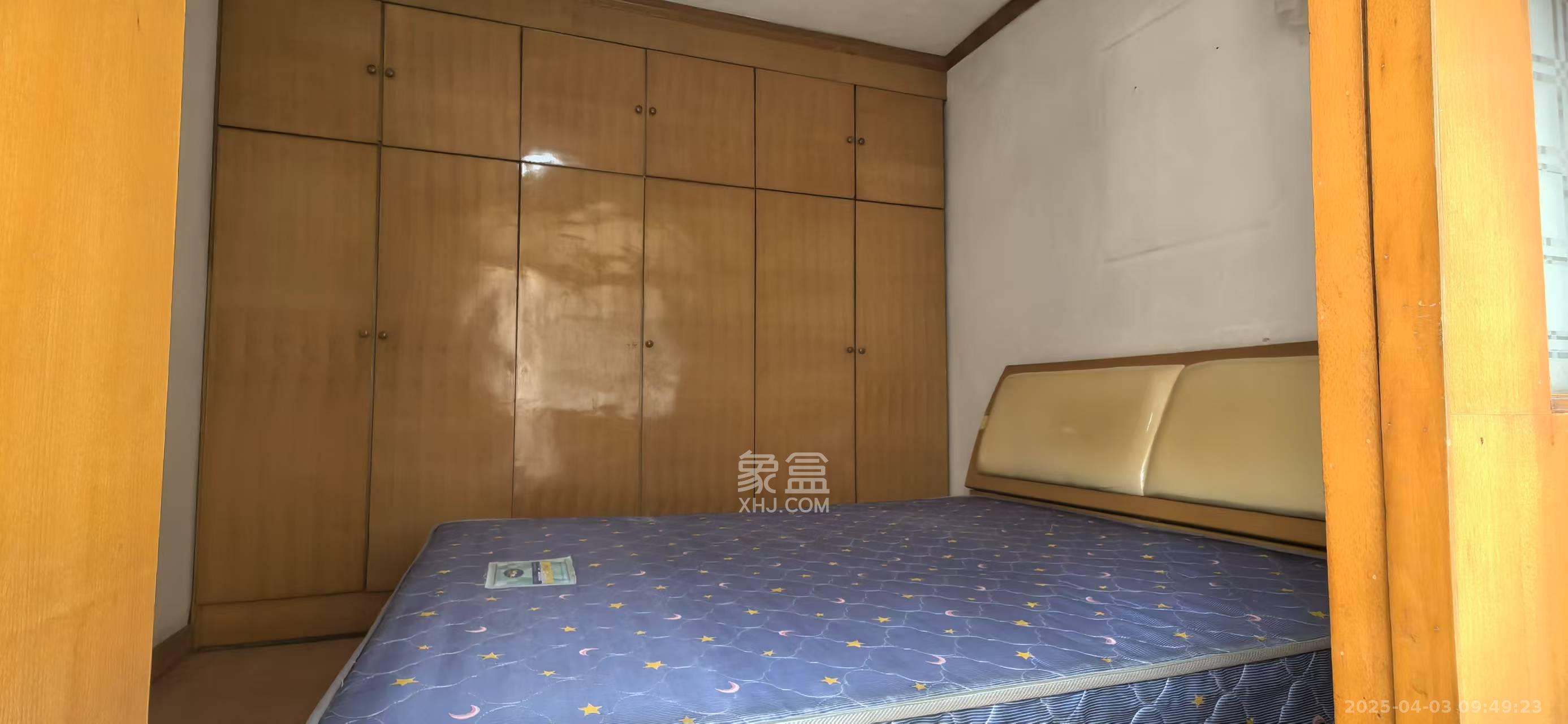 工農(nóng)街散盤  2室1廳1衛(wèi)   1500.00元/月室內(nèi)圖