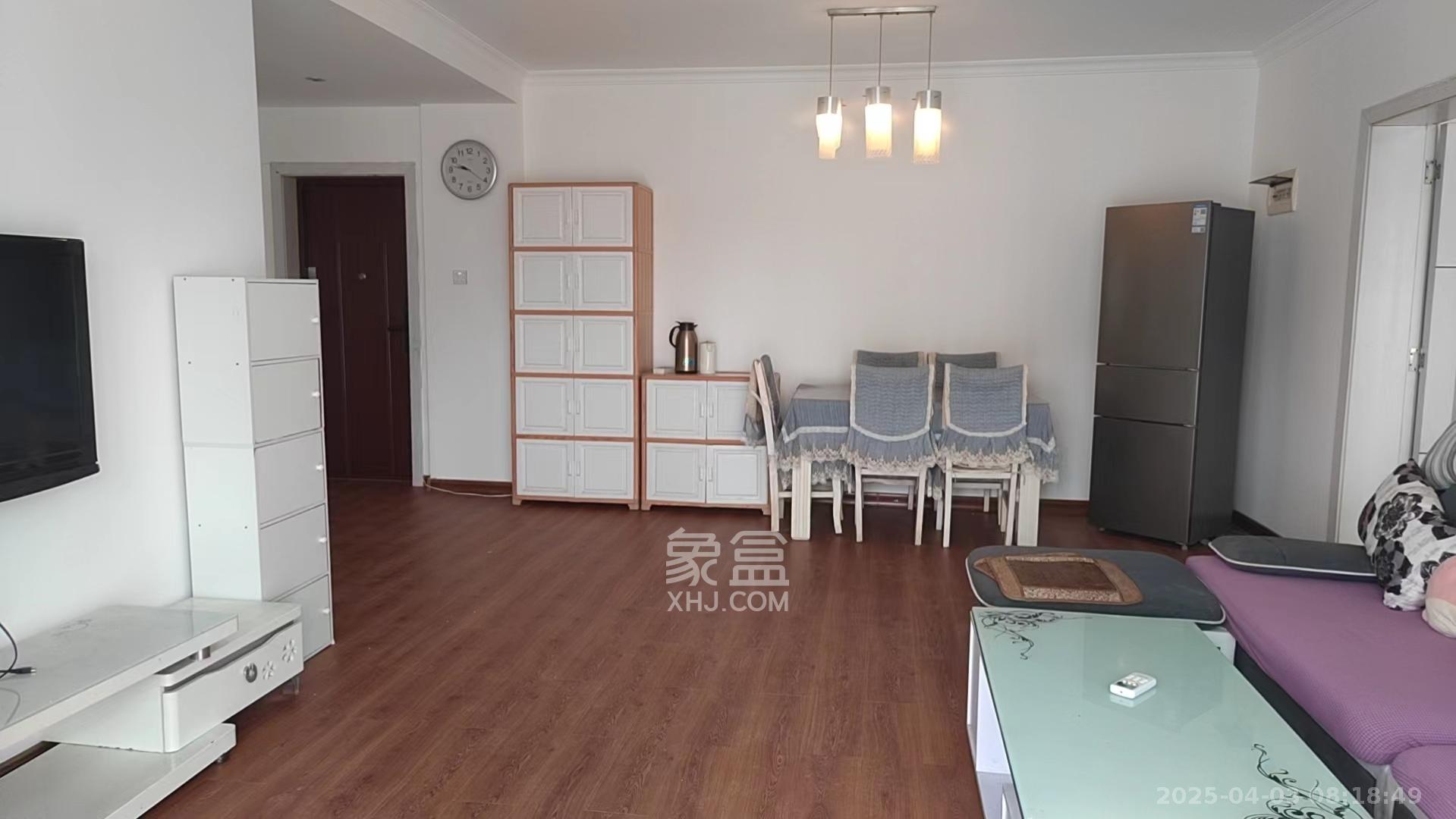 江景阳光  2室2厅1卫   1600.00元/月室内图