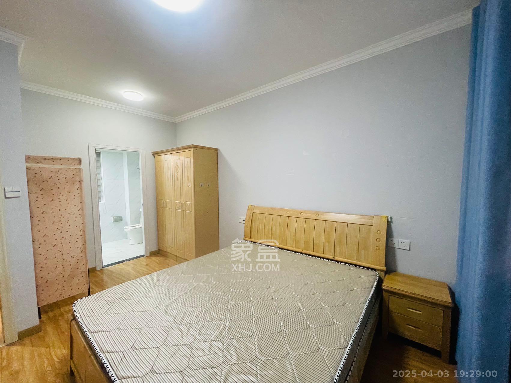 金科世界城 3室2厅2卫 2400.0元/月 金科世界城 3室2厅2卫 2400.0元/月室内图