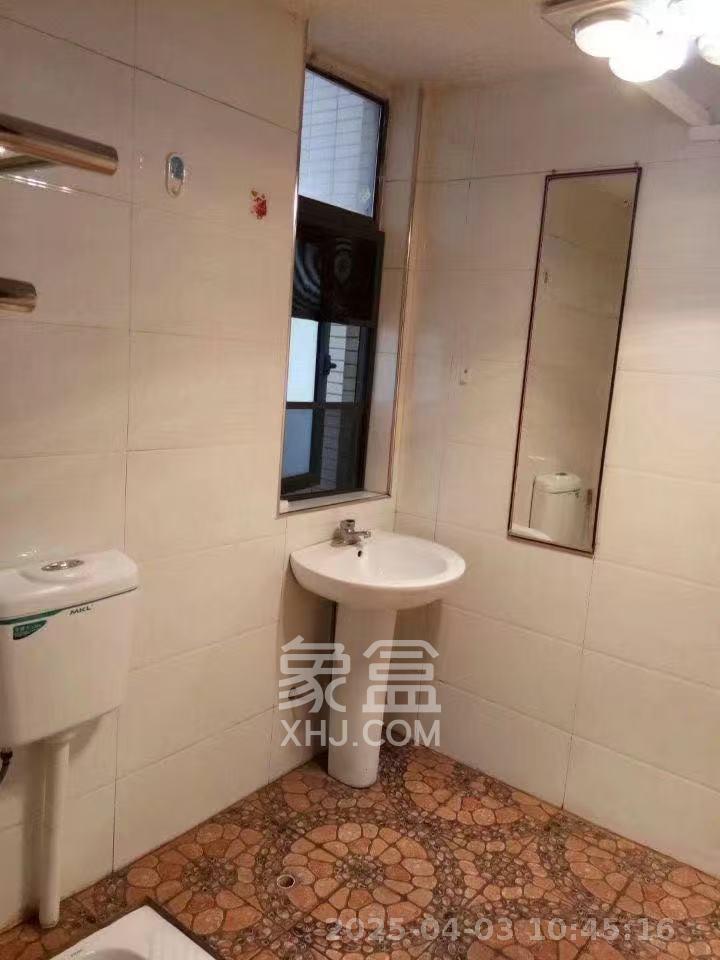 茶山馨苑  1室1厅1卫   1700.00元/月室内图