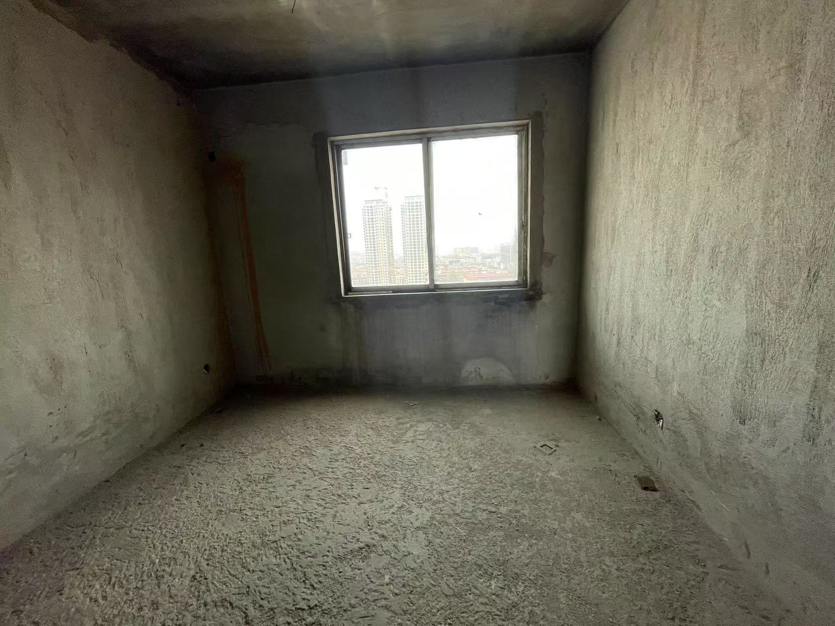 龙泰熙城  3室2厅1卫    39.8万 龙泰熙城  3室2厅1卫    39.8万室内图