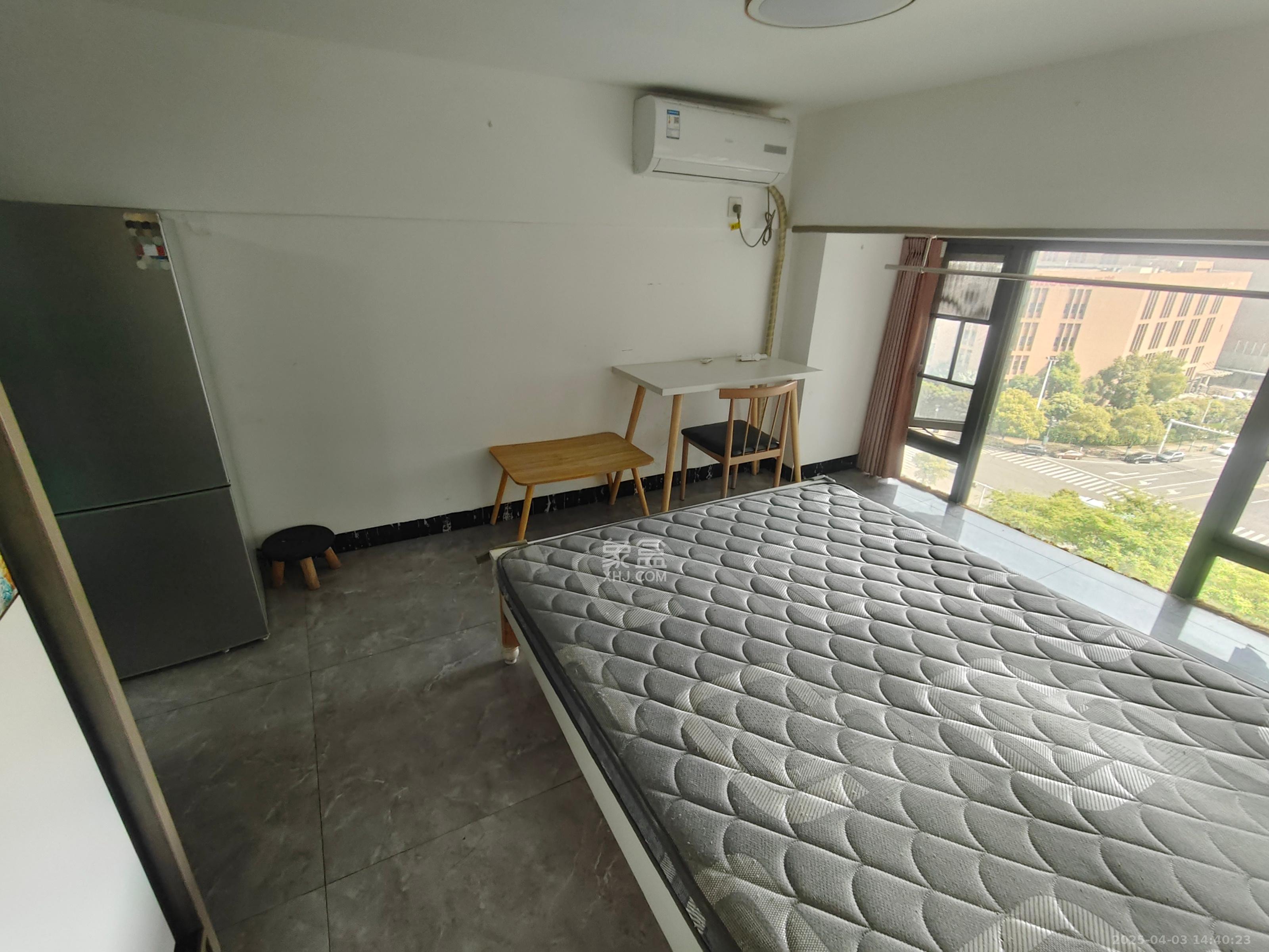 龙湖湘江星座(祺鑫星座公寓) 1室1厅1卫 1200.0元/月 龙湖湘江星座(祺鑫星座公寓) 1室1厅1卫 1200.0元/月室内图