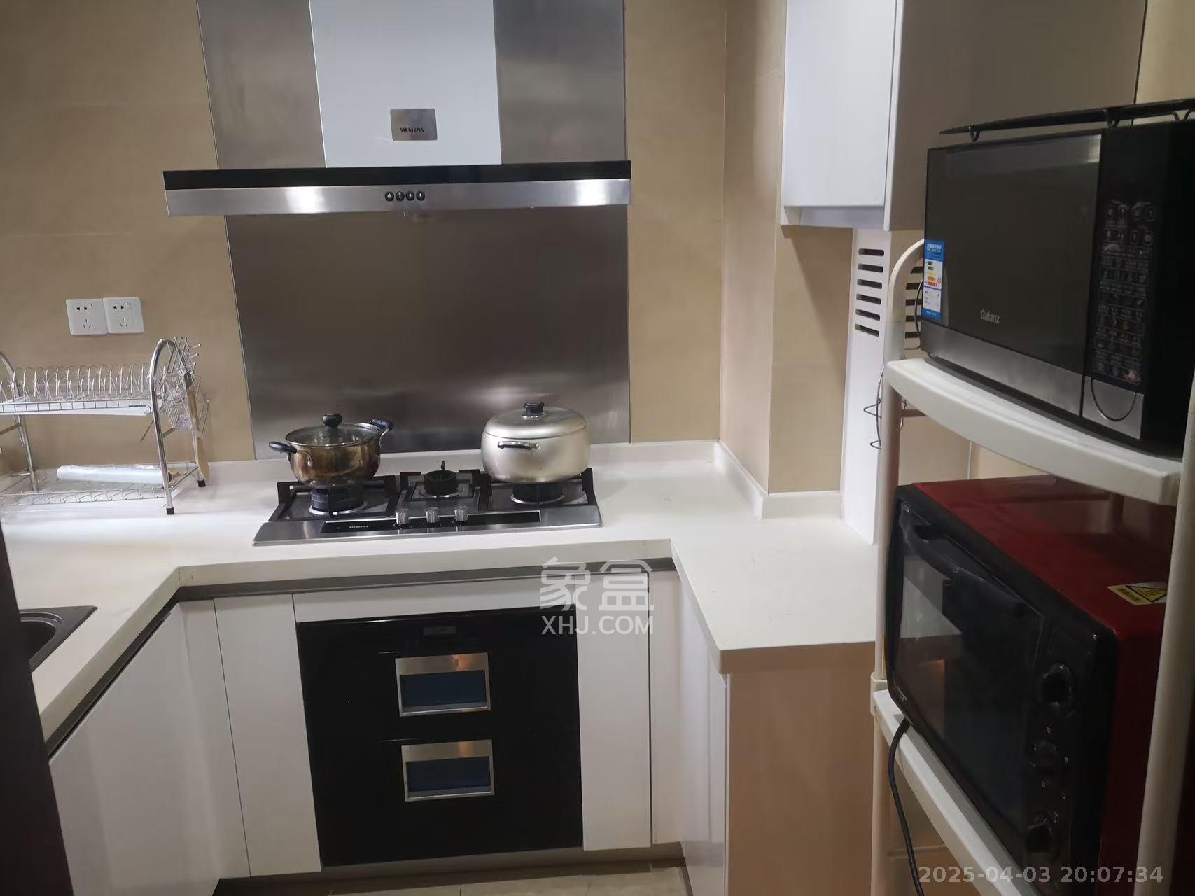 复地崑玉国际一期 2室2厅1卫 4800.0元/月 复地崑玉国际一期 2室2厅1卫 4800.0元/月室内图