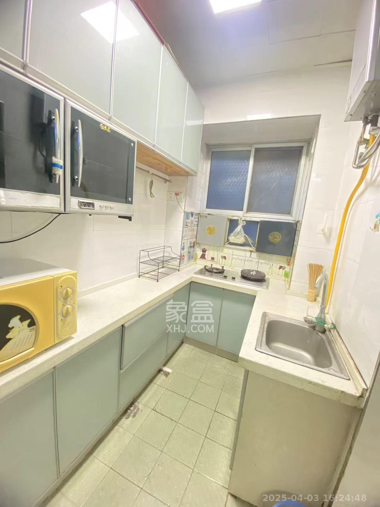 东进小区  1室0厅0卫    1200.0元/月 东进小区  1室0厅0卫    1200.0元/月室内图