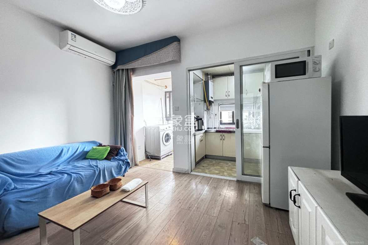 上峰苑(兰亭玥岛) 1室1厅1卫 1650.0元/月 上峰苑(兰亭玥岛) 1室1厅1卫 1650.0元/月室内图