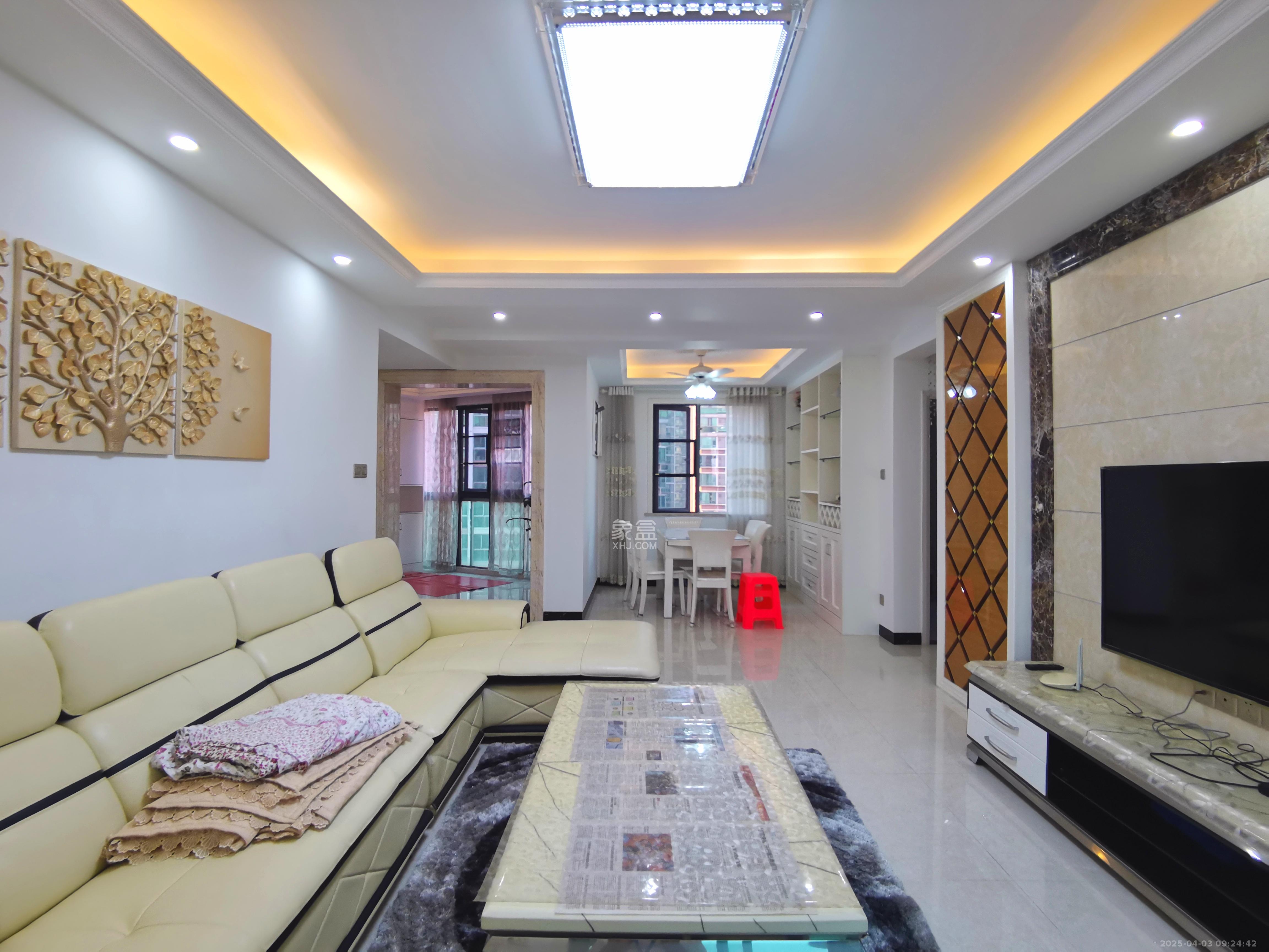 新城新世界一二三期 3室2厅2卫 3500.0元/月 新城新世界一二三期 3室2厅2卫 3500.0元/月室内图