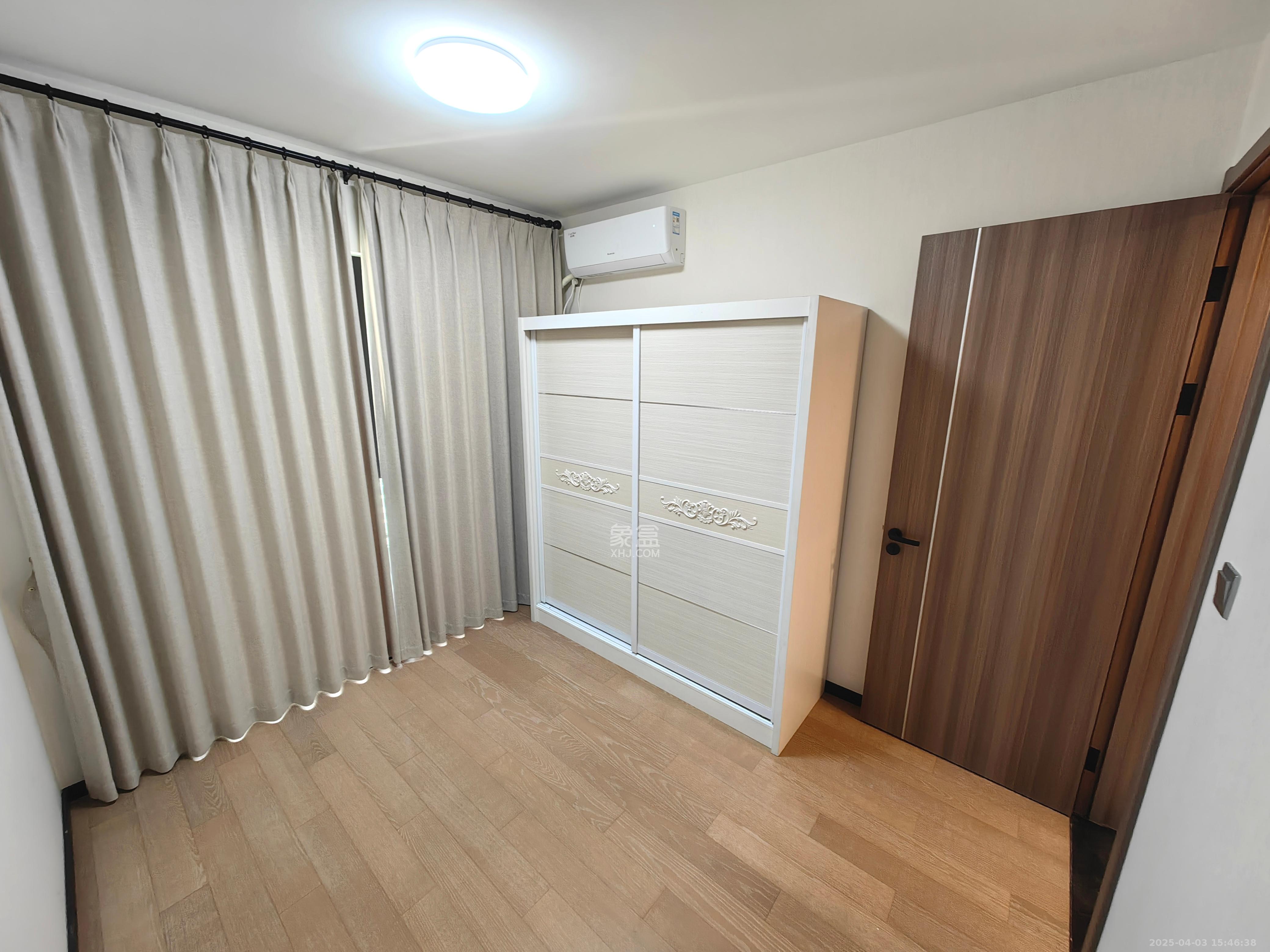 中海阅溪府  3室2厅2卫   3180.00元/月室内图