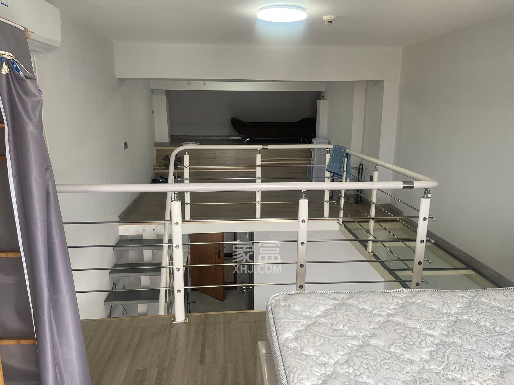 洋湖时代  1室1厅1卫    1400.0元/月 洋湖时代  1室1厅1卫    1400.0元/月室内图