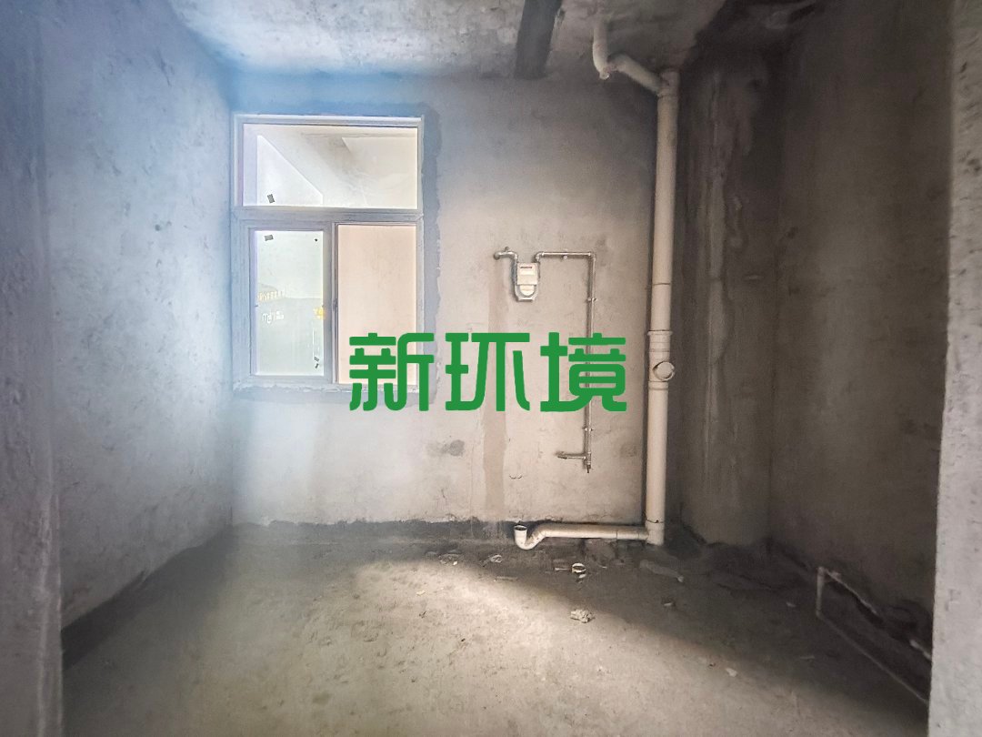 东城首座  4室2厅2卫   65.80万客厅