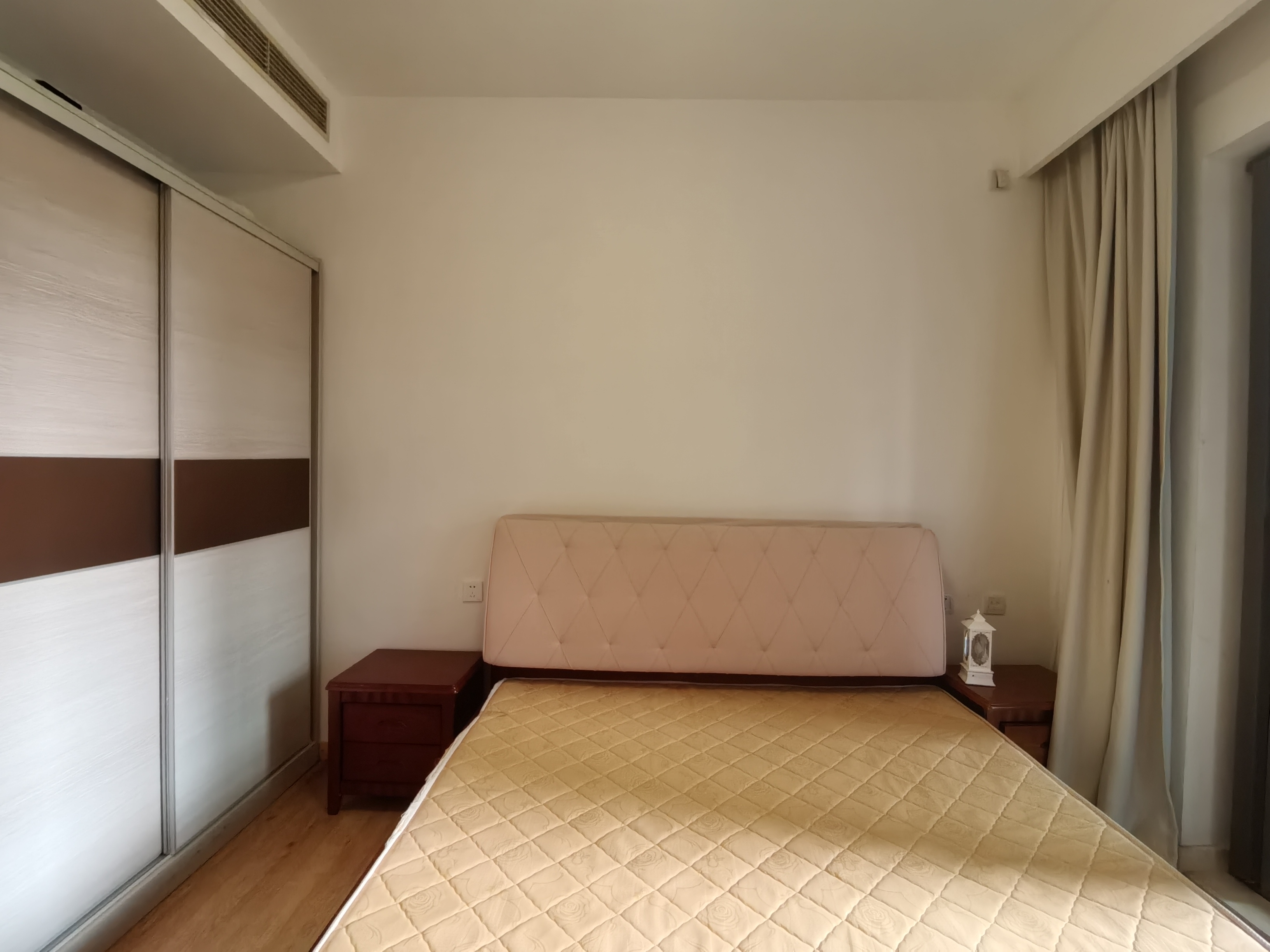 外滩中心  2室2厅2卫   3600.00元/月室内图