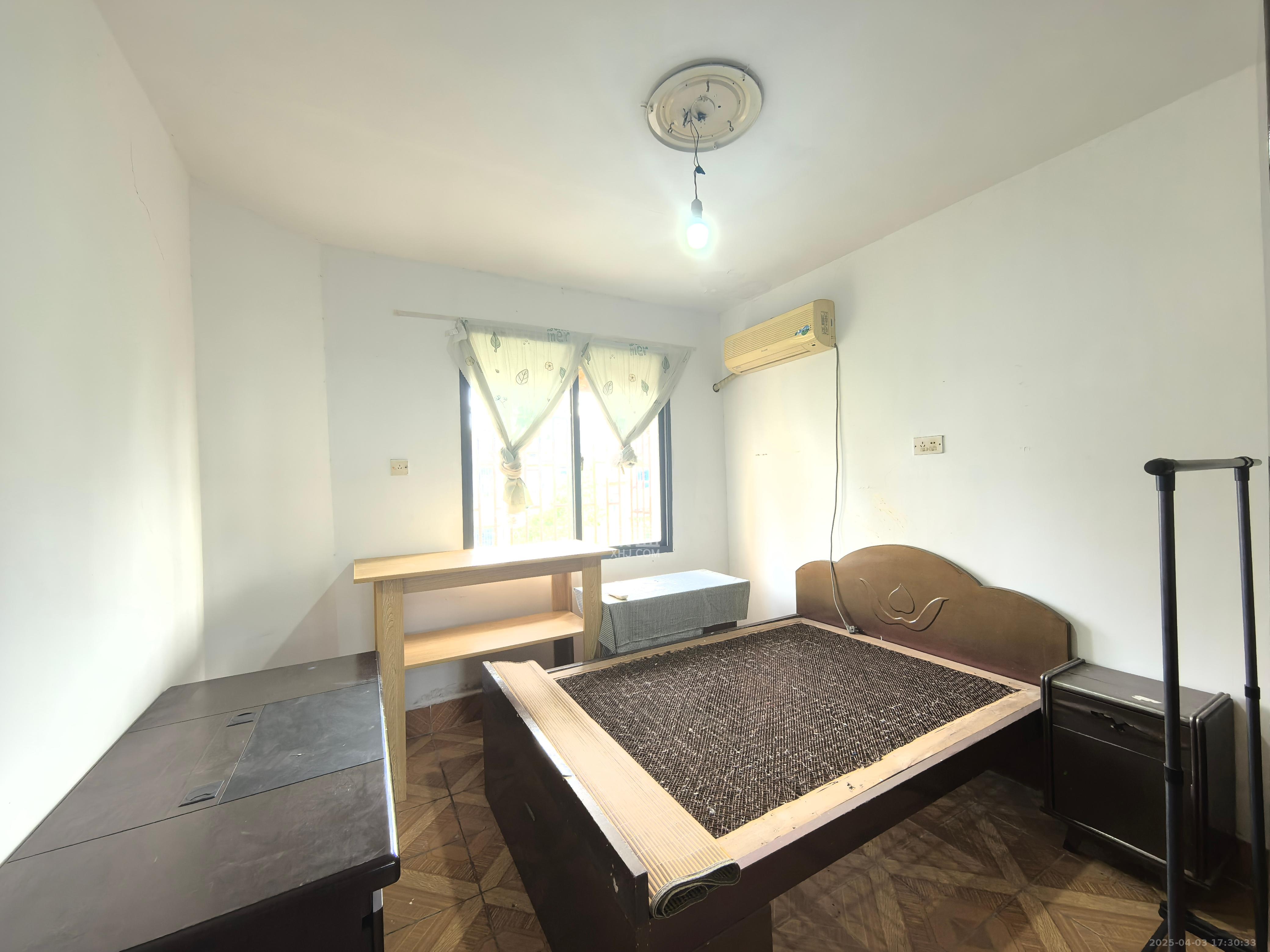 丽臣小区 2室1厅1卫 1800.0元/月 丽臣小区 2室1厅1卫 1800.0元/月室内图