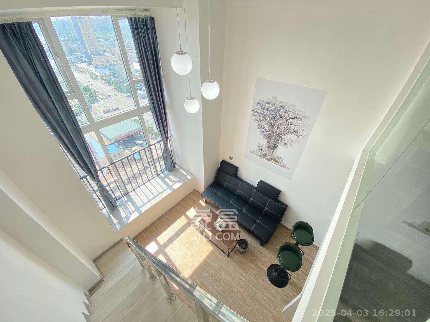 芙蓉万国城MOMA（卓越汇富苑）  1室1厅1卫   1600.00元/月