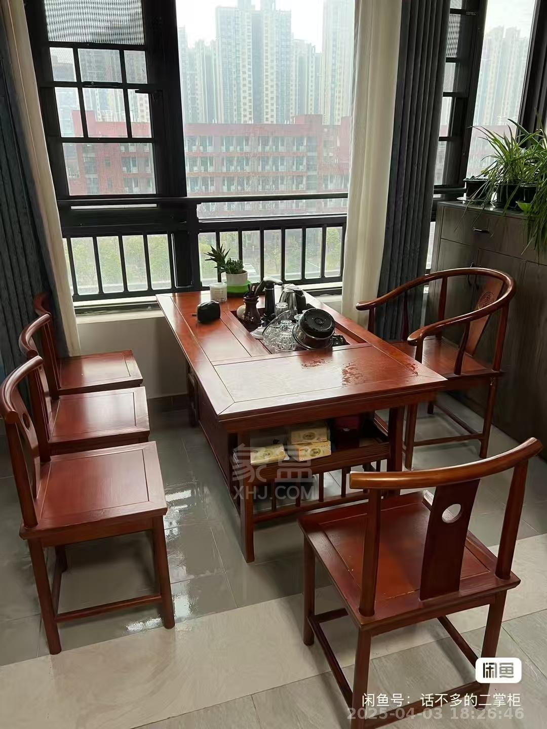 四季花园  3室2厅2卫    2300.0元/月 四季花园  3室2厅2卫    2300.0元/月室内图