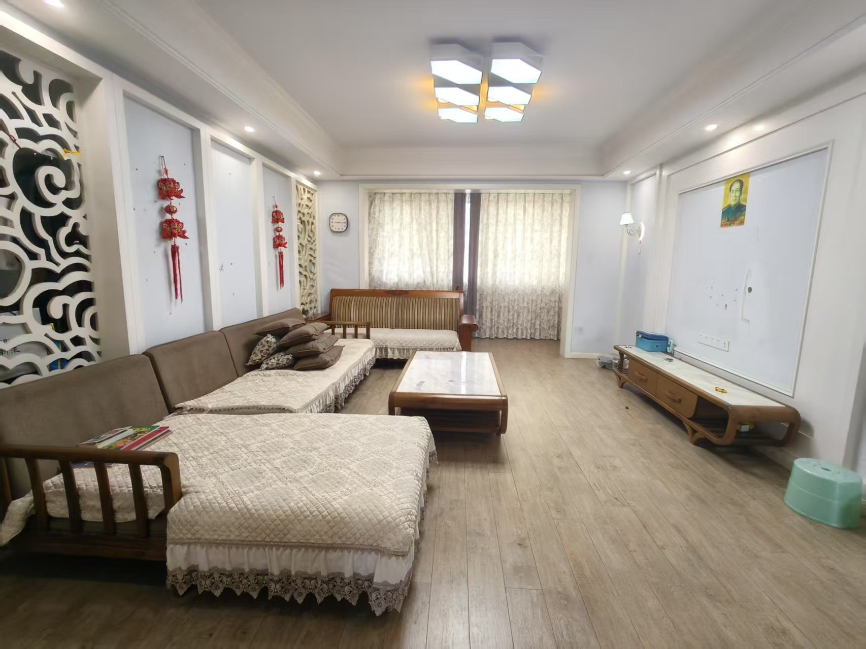 福泽大厦 4室2厅2卫 1800.0元/月 福泽大厦 4室2厅2卫 1800.0元/月室内图