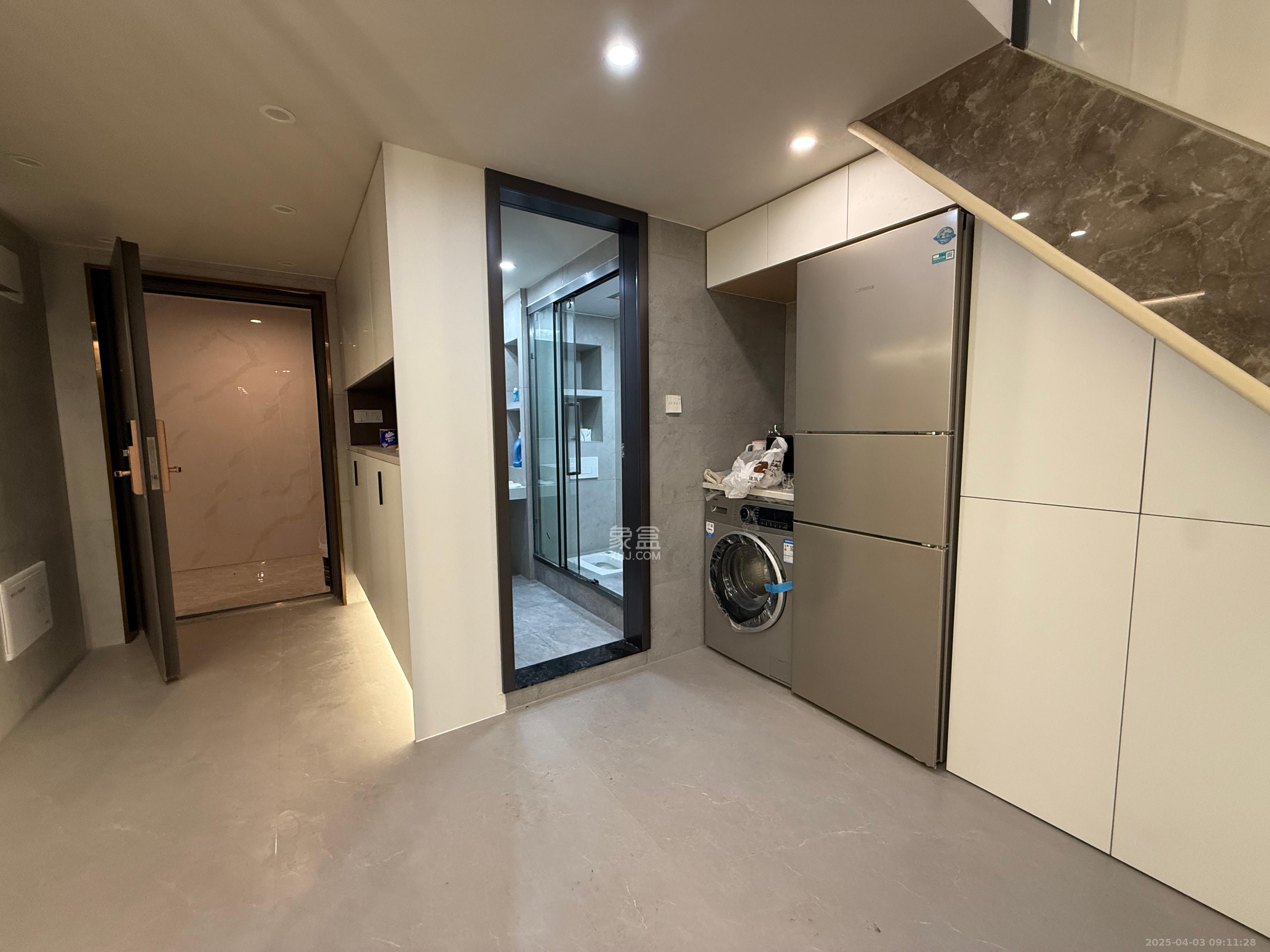 复地滨江金融中心 2室2厅2卫 3500.0元/月 复地滨江金融中心 2室2厅2卫 3500.0元/月室内图