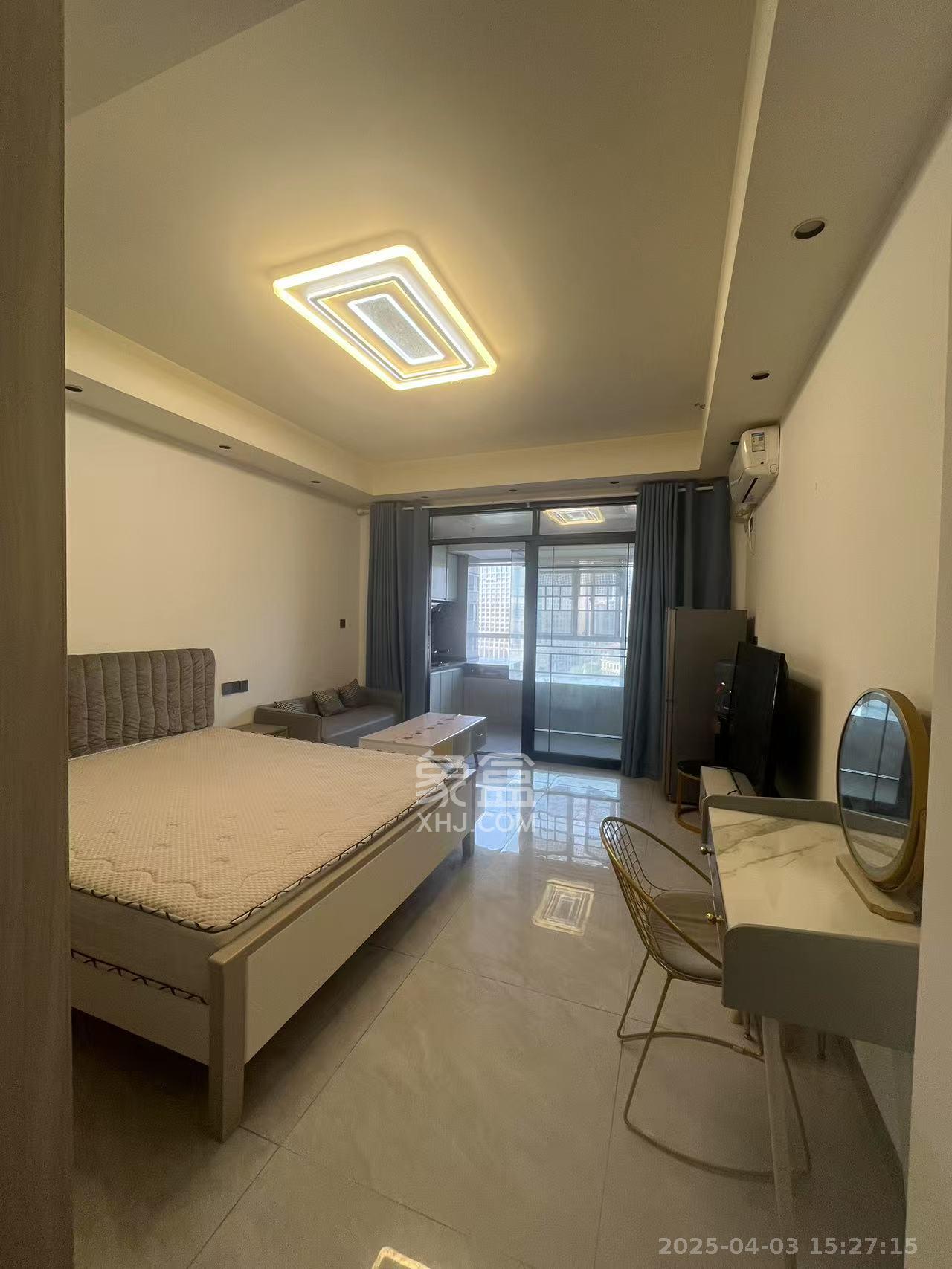 中建嘉和城  1室1厅1卫    1700.0元/月室内图