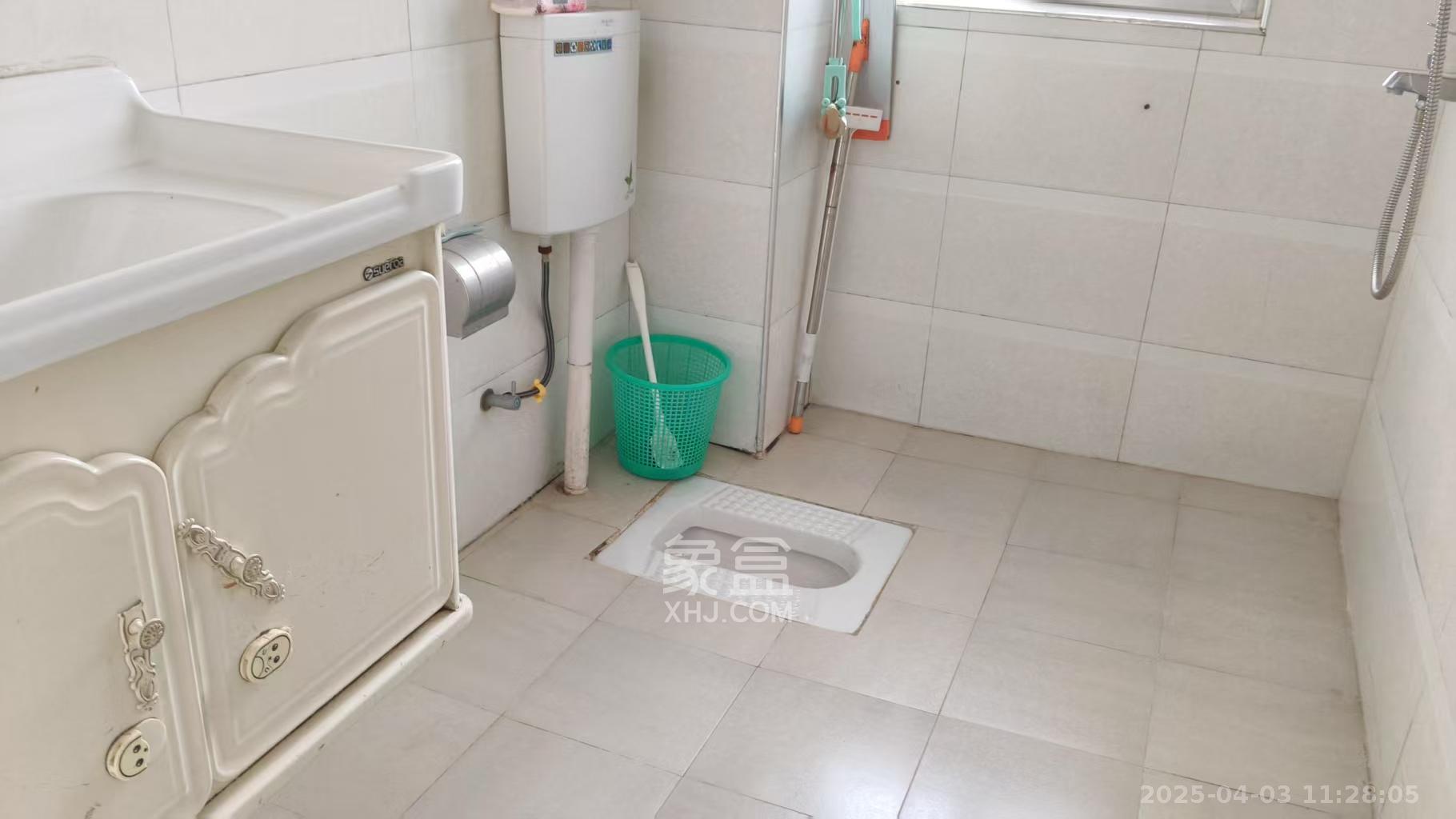 湘楚家园 2室2厅1卫 1500.0元/月 湘楚家园 2室2厅1卫 1500.0元/月室内图