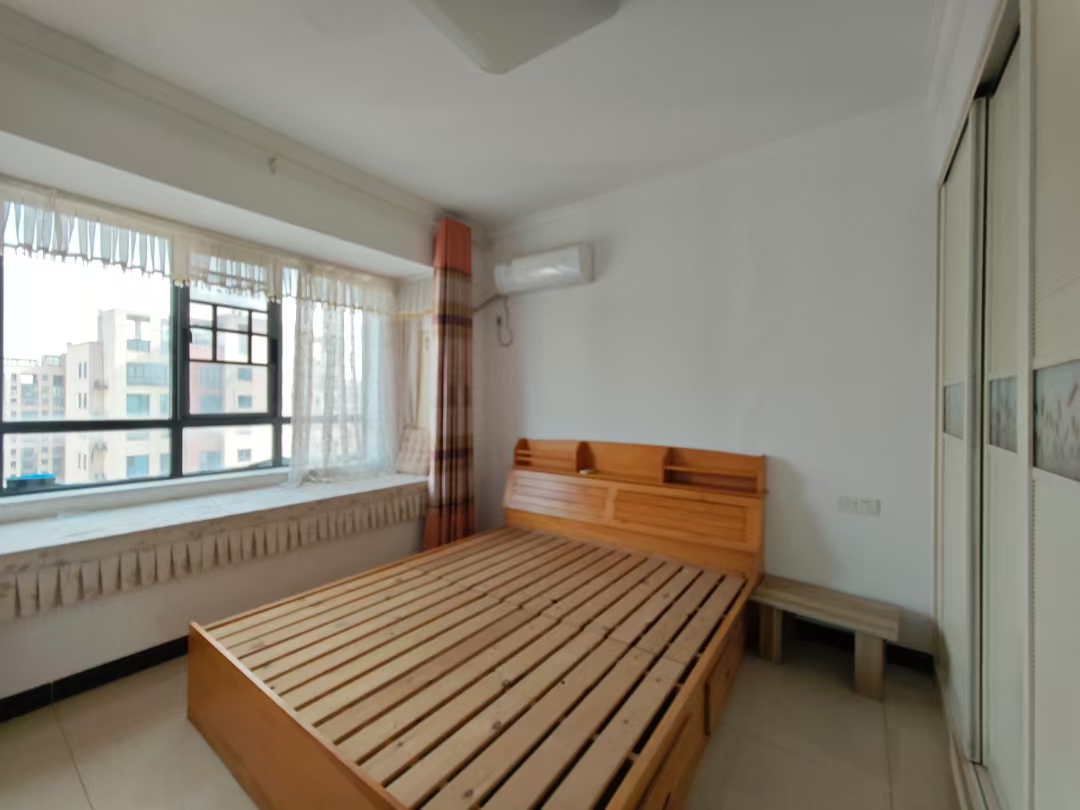 百弘学府城  3室2厅2卫    59.8万 百弘学府城  3室2厅2卫    59.8万客厅