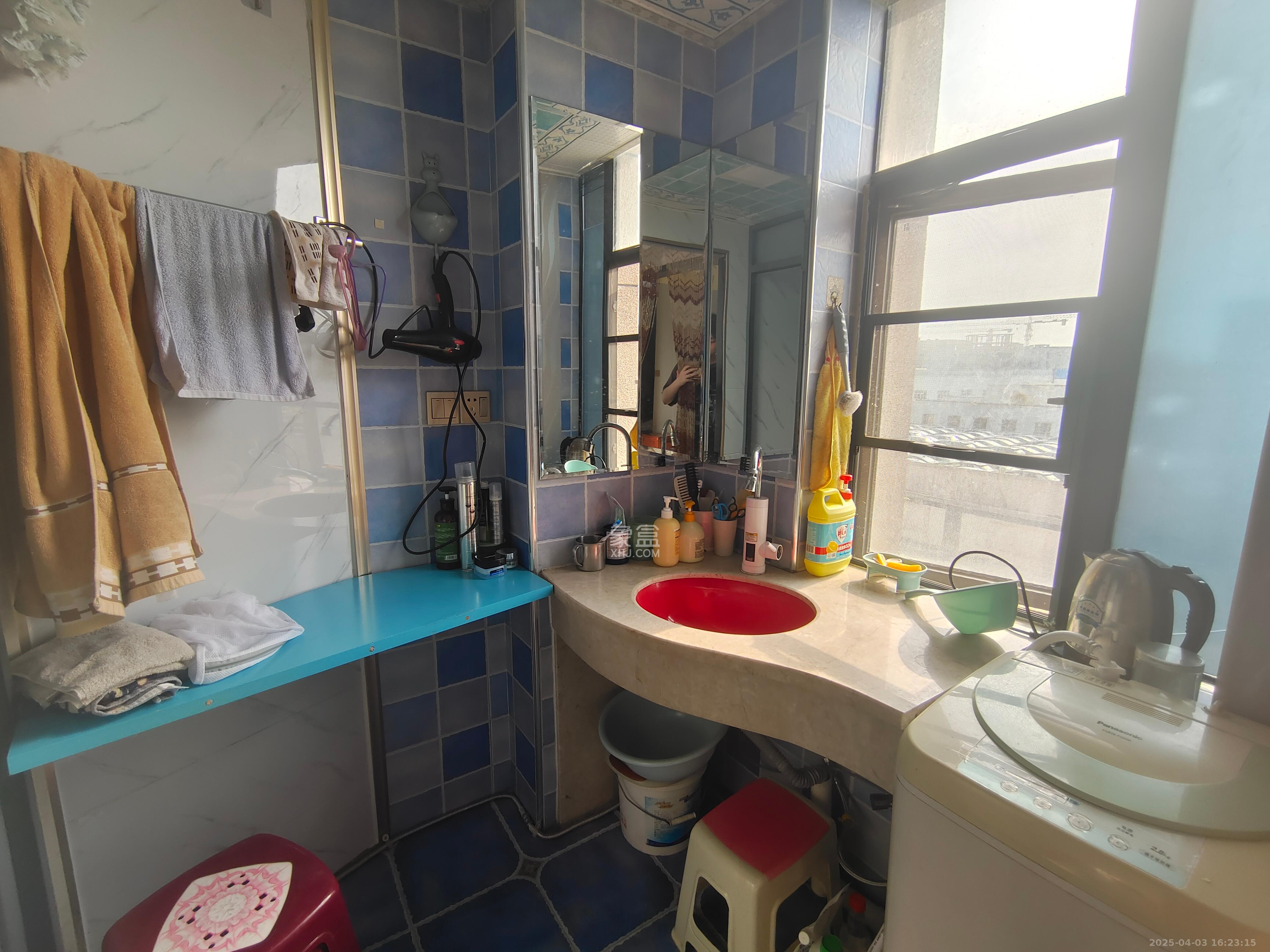 兴汝金城  3室2厅2卫    2400.0元/月 兴汝金城  3室2厅2卫    2400.0元/月室内图