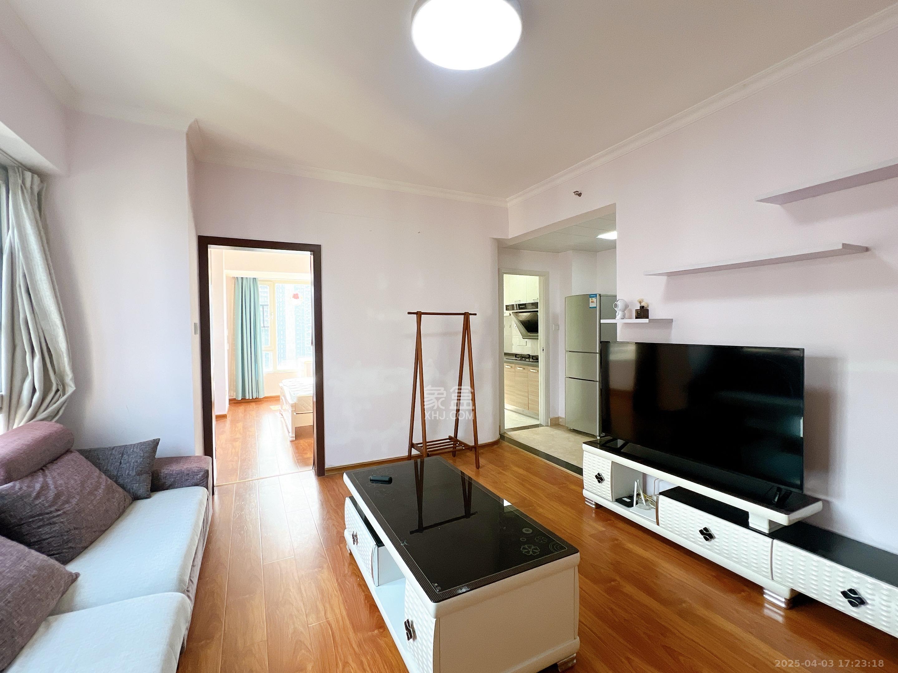 北辰三角洲E3区 1室1厅1卫 2800.0元/月 北辰三角洲E3区 1室1厅1卫 2800.0元/月室内图