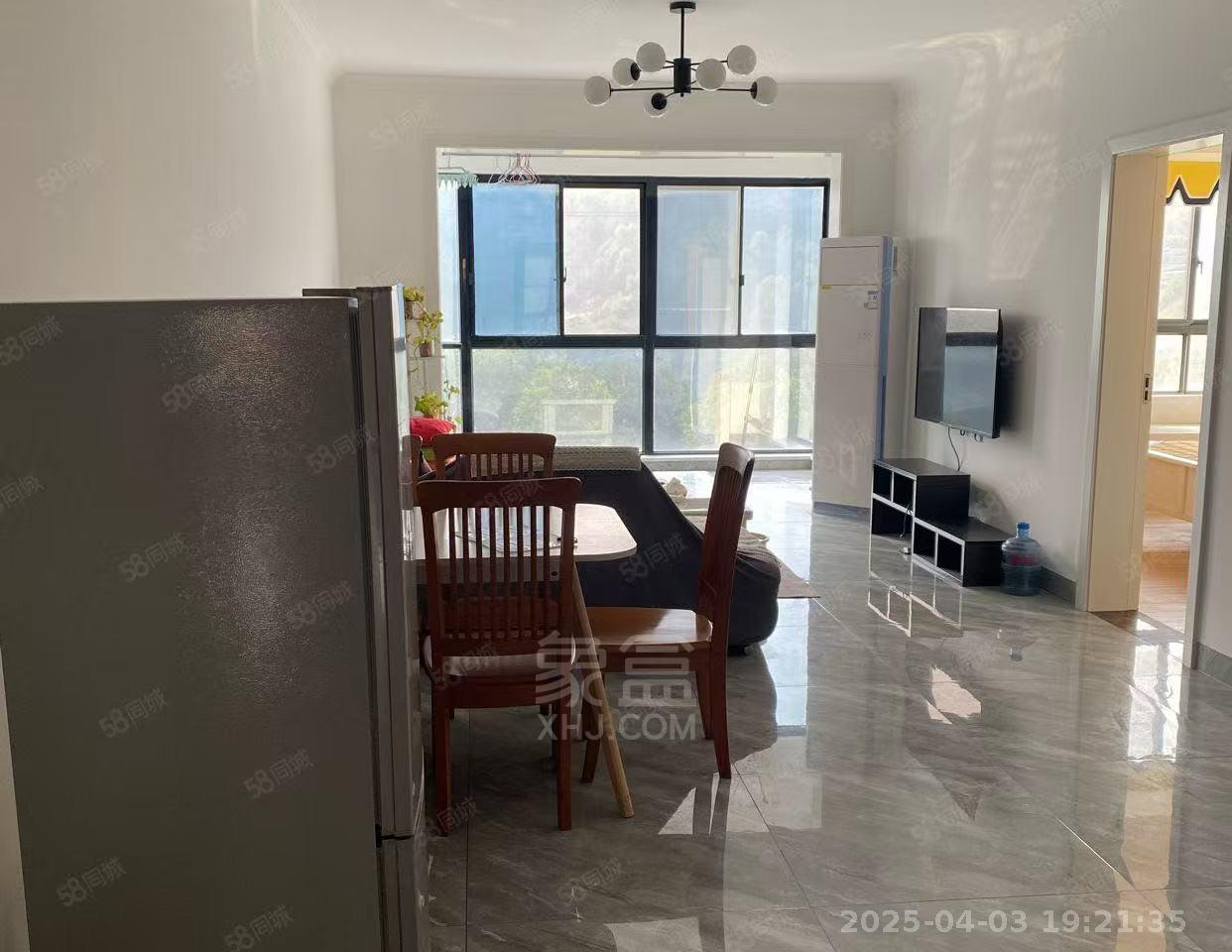 时代新城(翰林府) 2室1厅1卫 1700.0元/月 时代新城(翰林府) 2室1厅1卫 1700.0元/月室内图