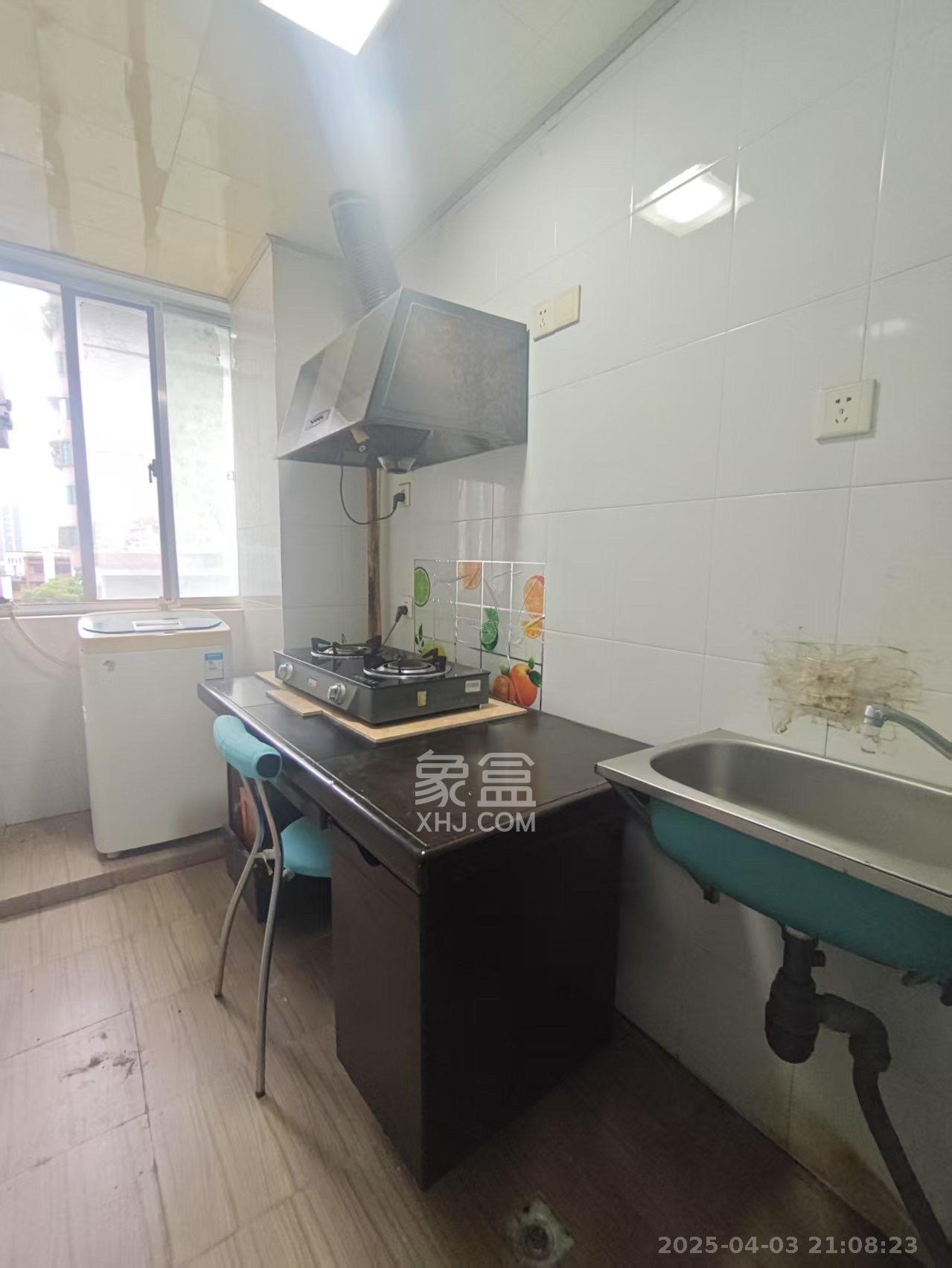 颐美会现代城  1室0厅0卫    1700.0元/月 颐美会现代城  1室0厅0卫    1700.0元/月室内图