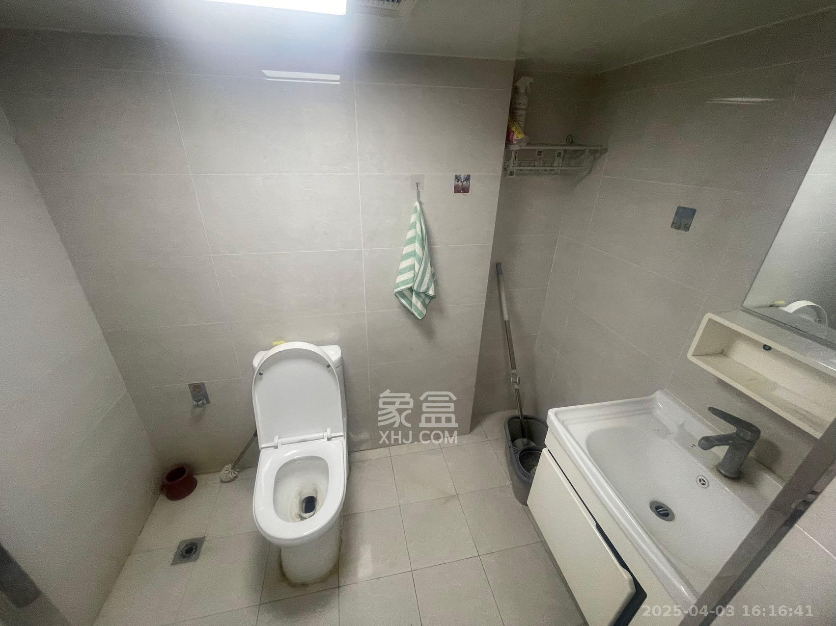 洋湖时代  1室1厅1卫    1400.0元/月 洋湖时代  1室1厅1卫    1400.0元/月室内图