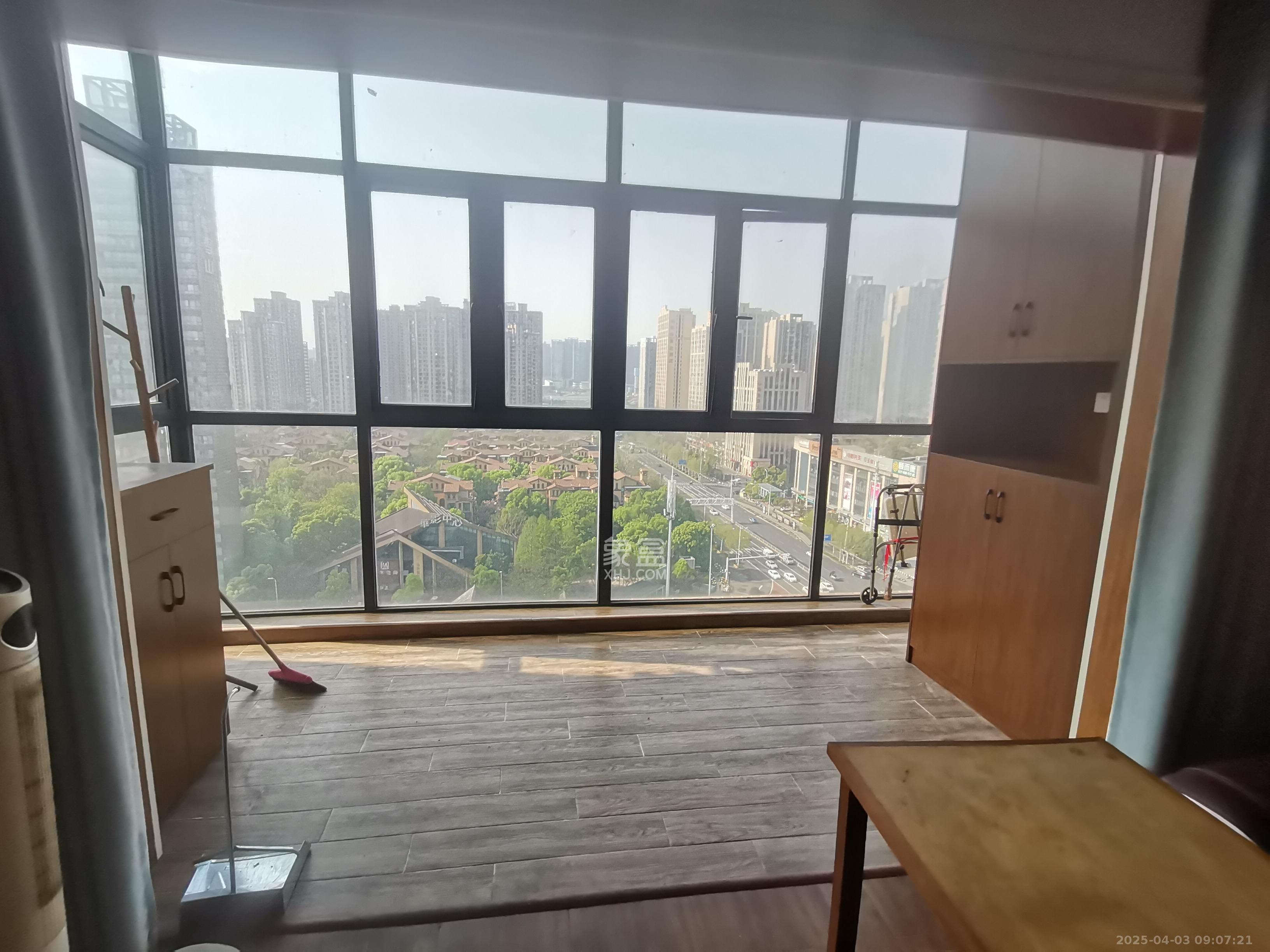 嘉宇盛世华章  3室2厅2卫   3200.00元/月室内图