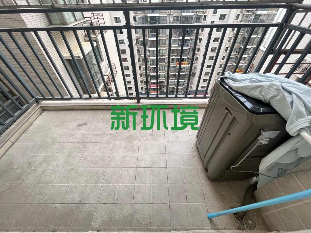 维港十字街  3室2厅2卫   88.00万客厅