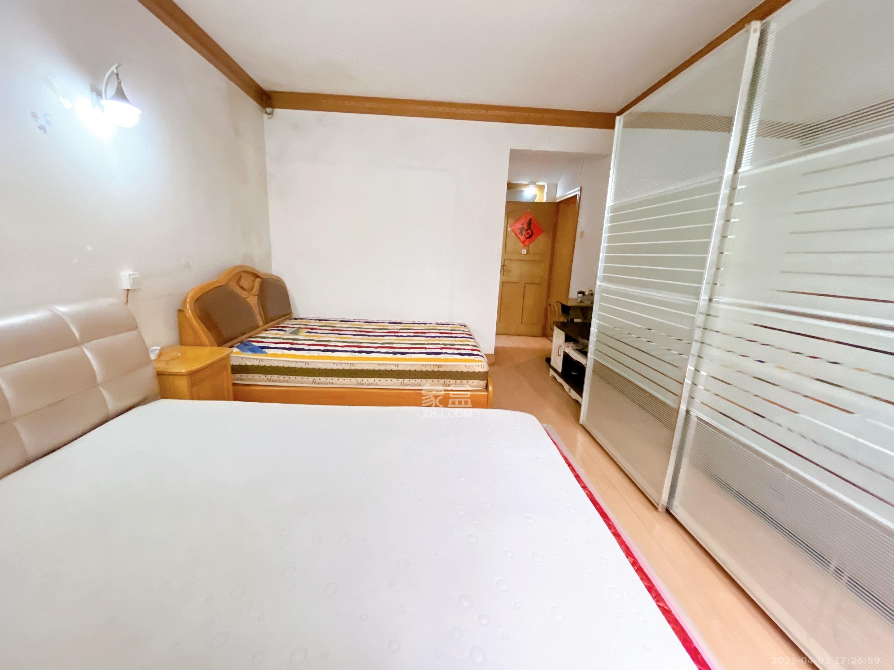 韵景商居  3室2厅2卫   2200.00元/月室内图