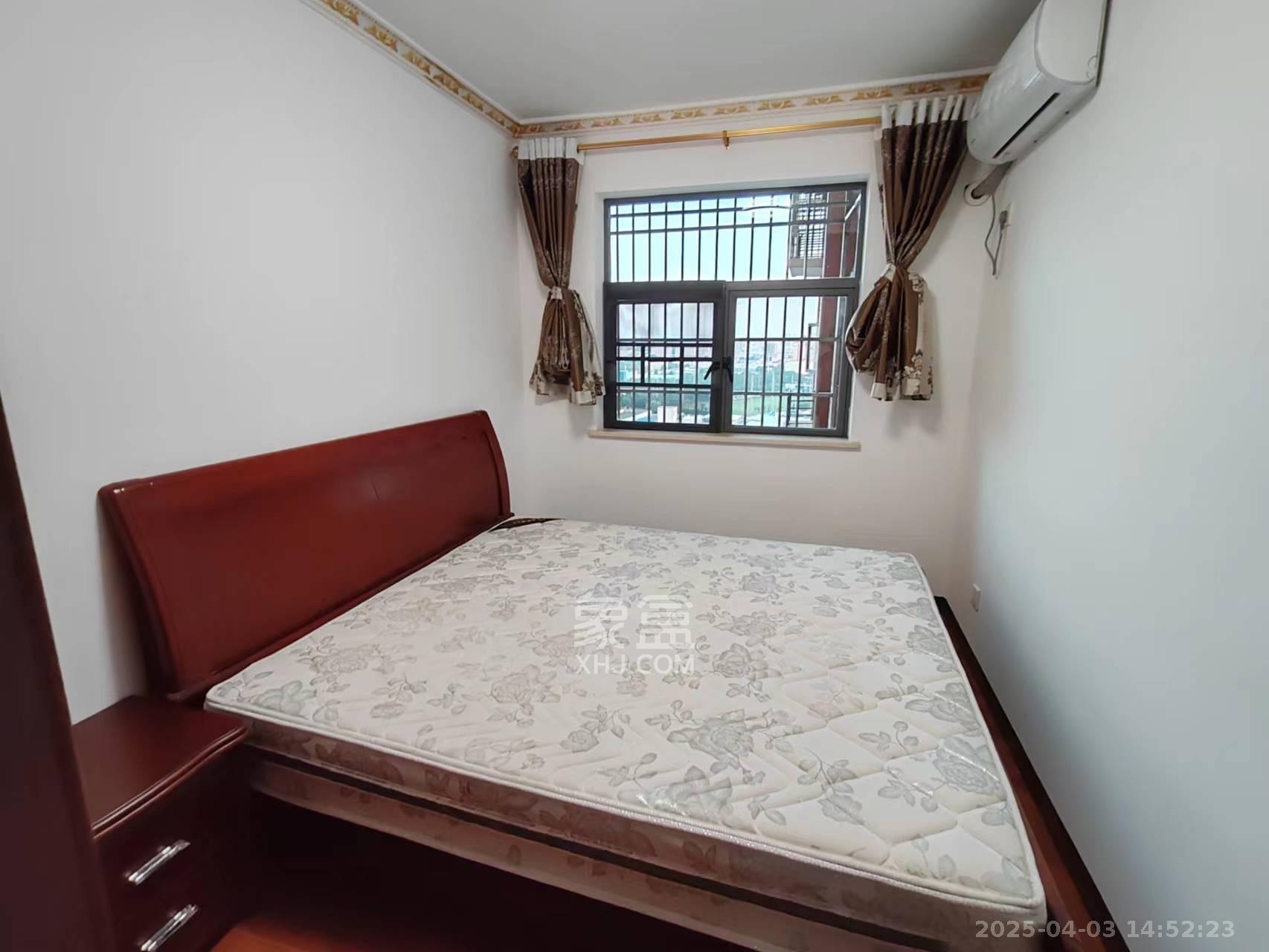 长永佳苑 3室2厅1卫 2300.0元/月 长永佳苑 3室2厅1卫 2300.0元/月室内图